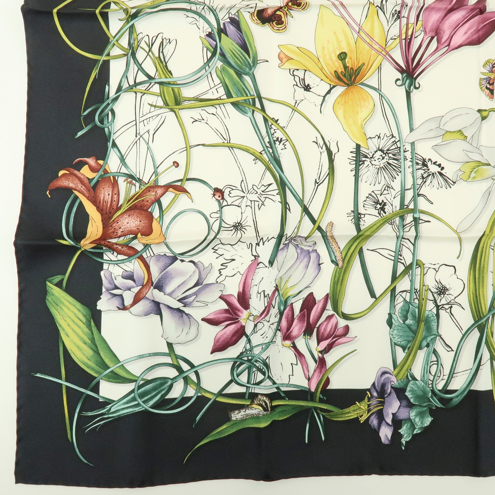 GUCCI Flora Silk 100% Scarf Flower PrintWhite Black Yellow