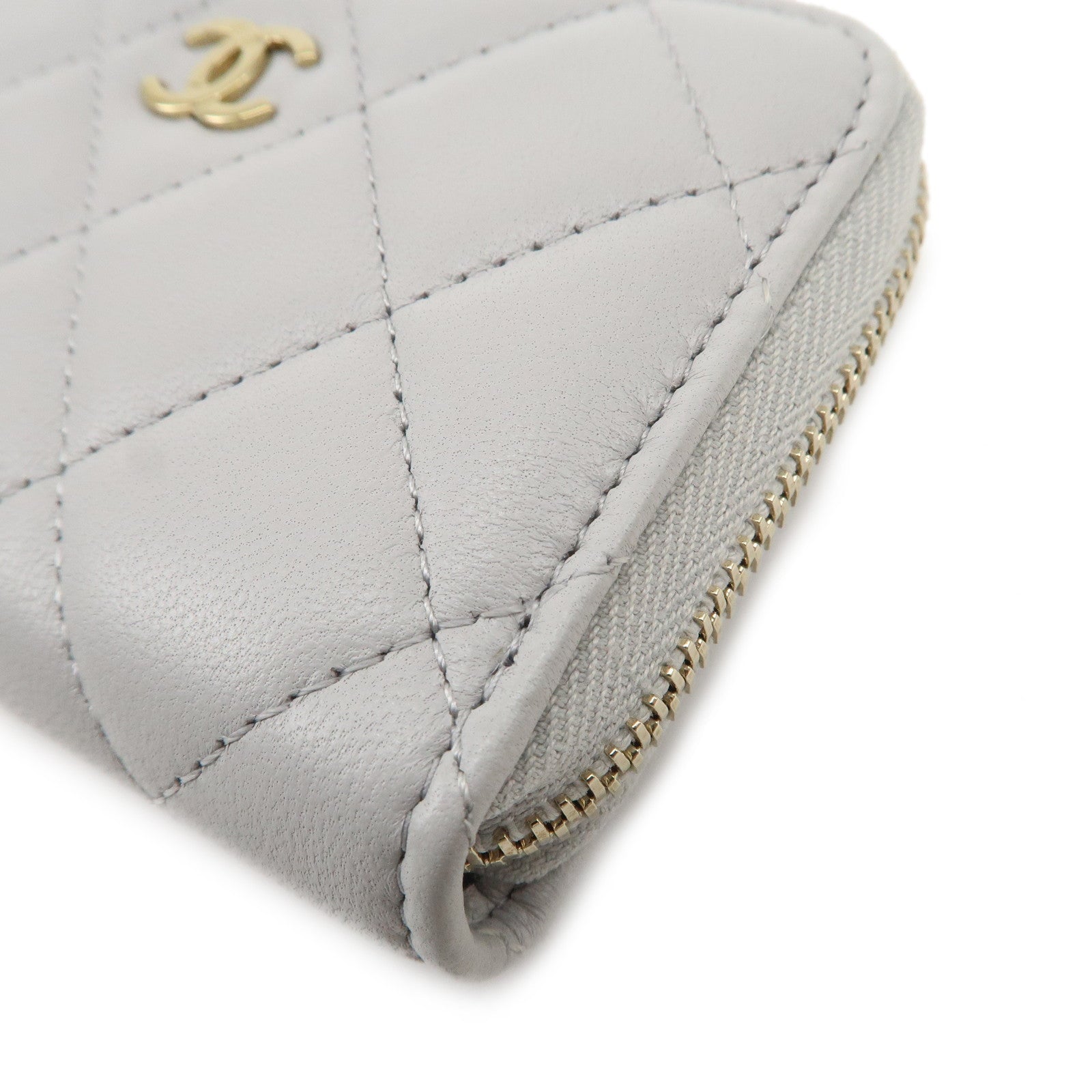 CHANEL COCO Mark Matelasse Classic Round Zippy Coin Purse AP0216