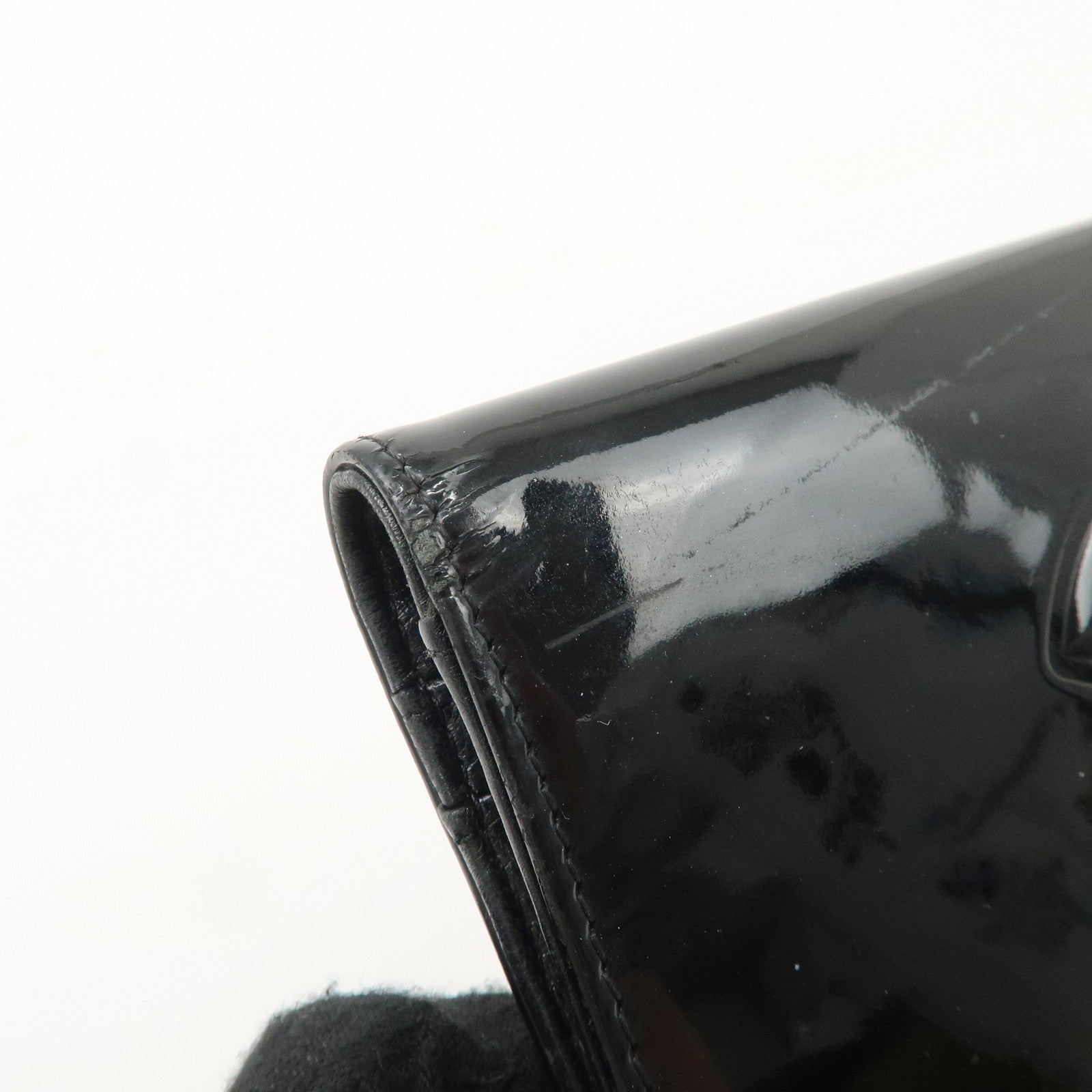 CHANEL Camelia Make Up Palette Patent Leather Long Wallet A46074 Used