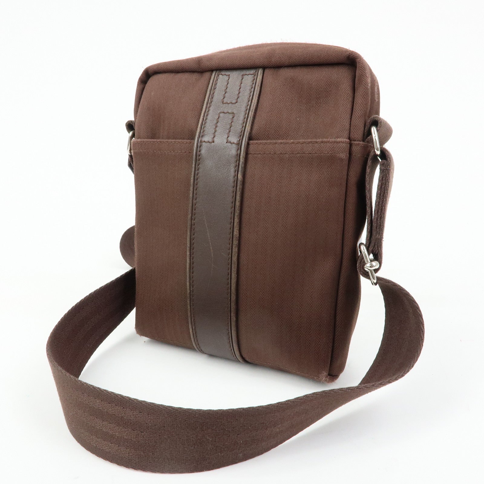 HERMES Toile Chevron Pochette Bandouliere PM Shoulder Bag Brown