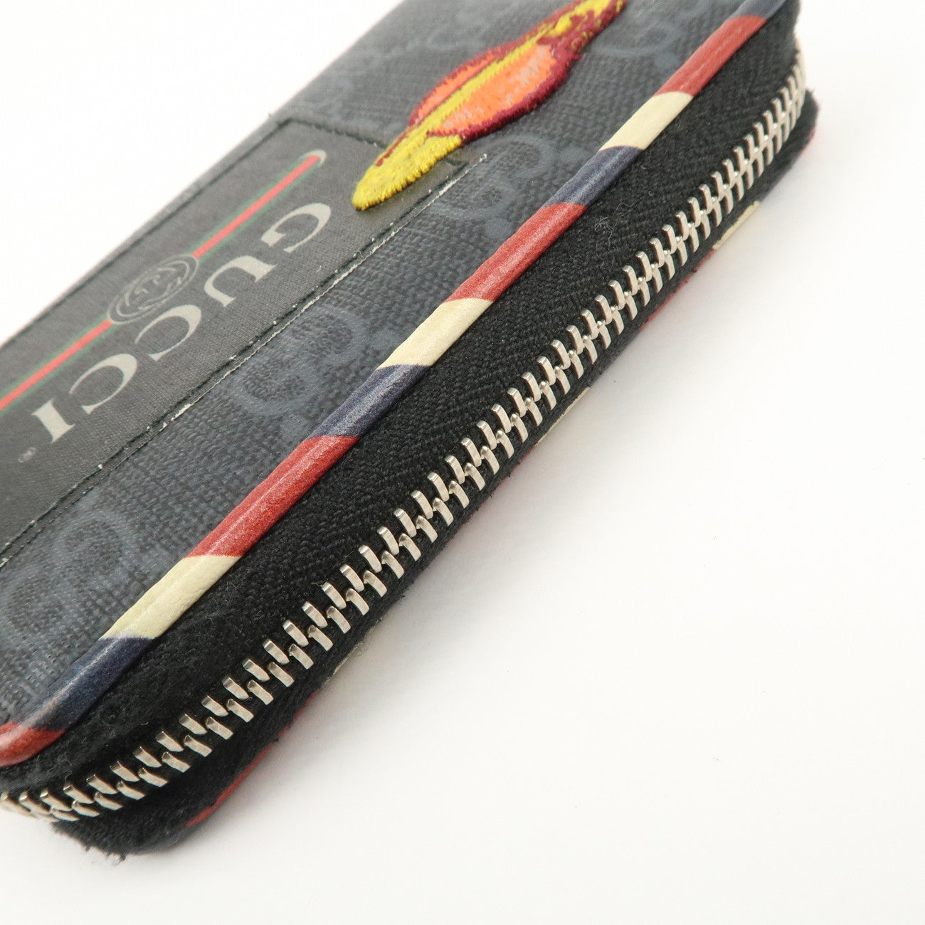 GUCCI GG Supreme Night Courrier Coin Case Black 496343