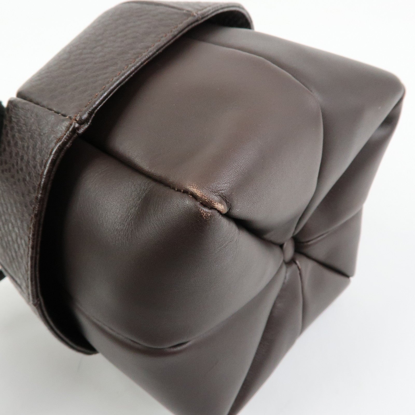 Ferragamo Leather Shoulder Bag Crossbody Bag Acorn Bag Dark Brown