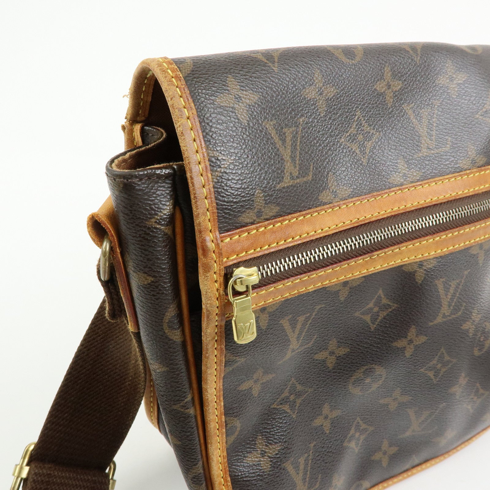 Louis Vuitton Monogram Messenger Bosphore PM Shoulder Bag M40106