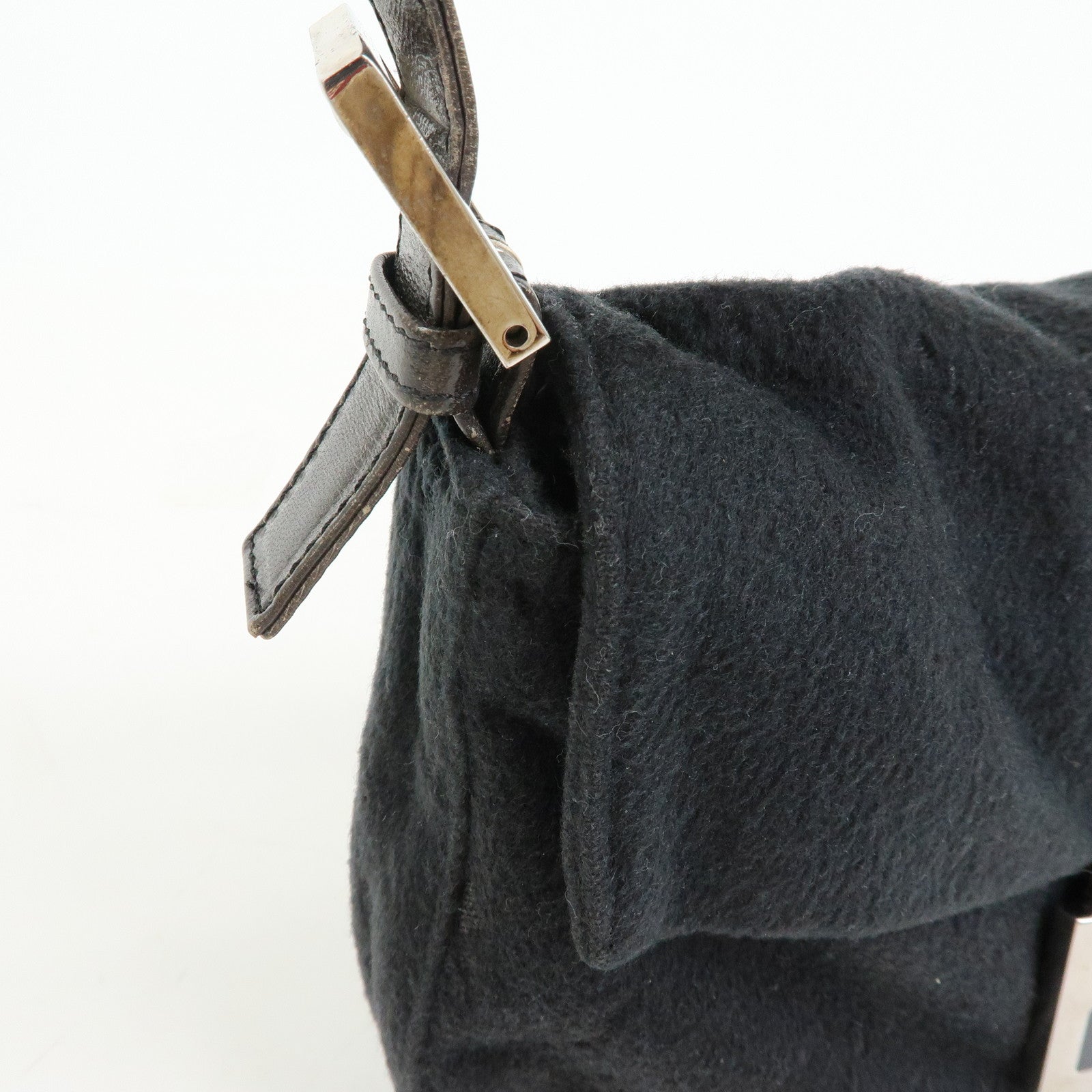 FENDI Mamma Baguette Wool Leather Shoulder Bag Hand Bag Black 26424