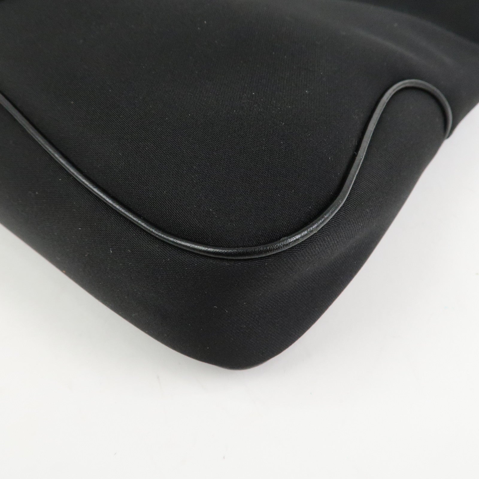 Ferragamo Logo Nylon Canvas Leather Shoulder Bag Hand Bag Black