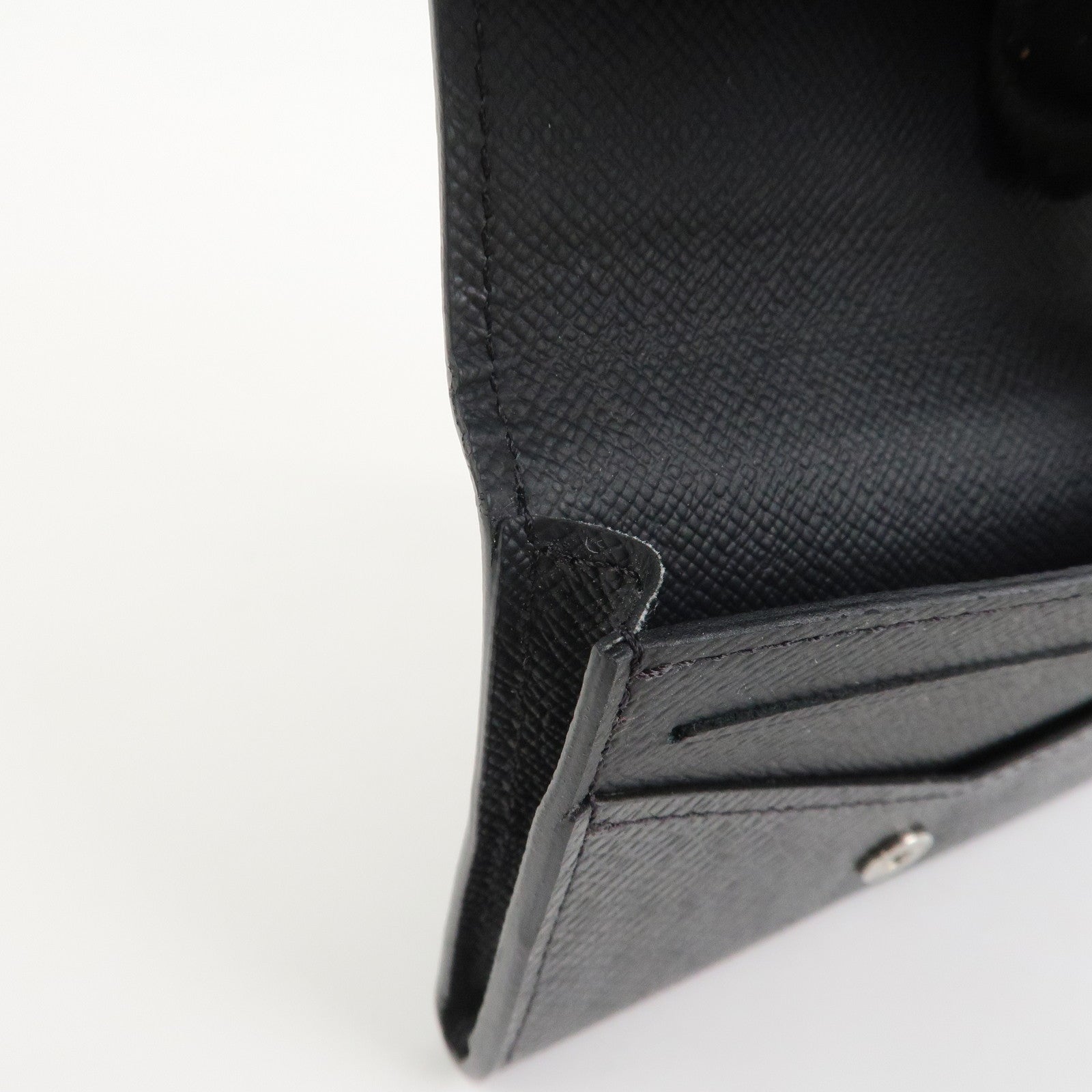 Louis Vuitton Taiga Envelope Carte de Visite NM Card Case M64595