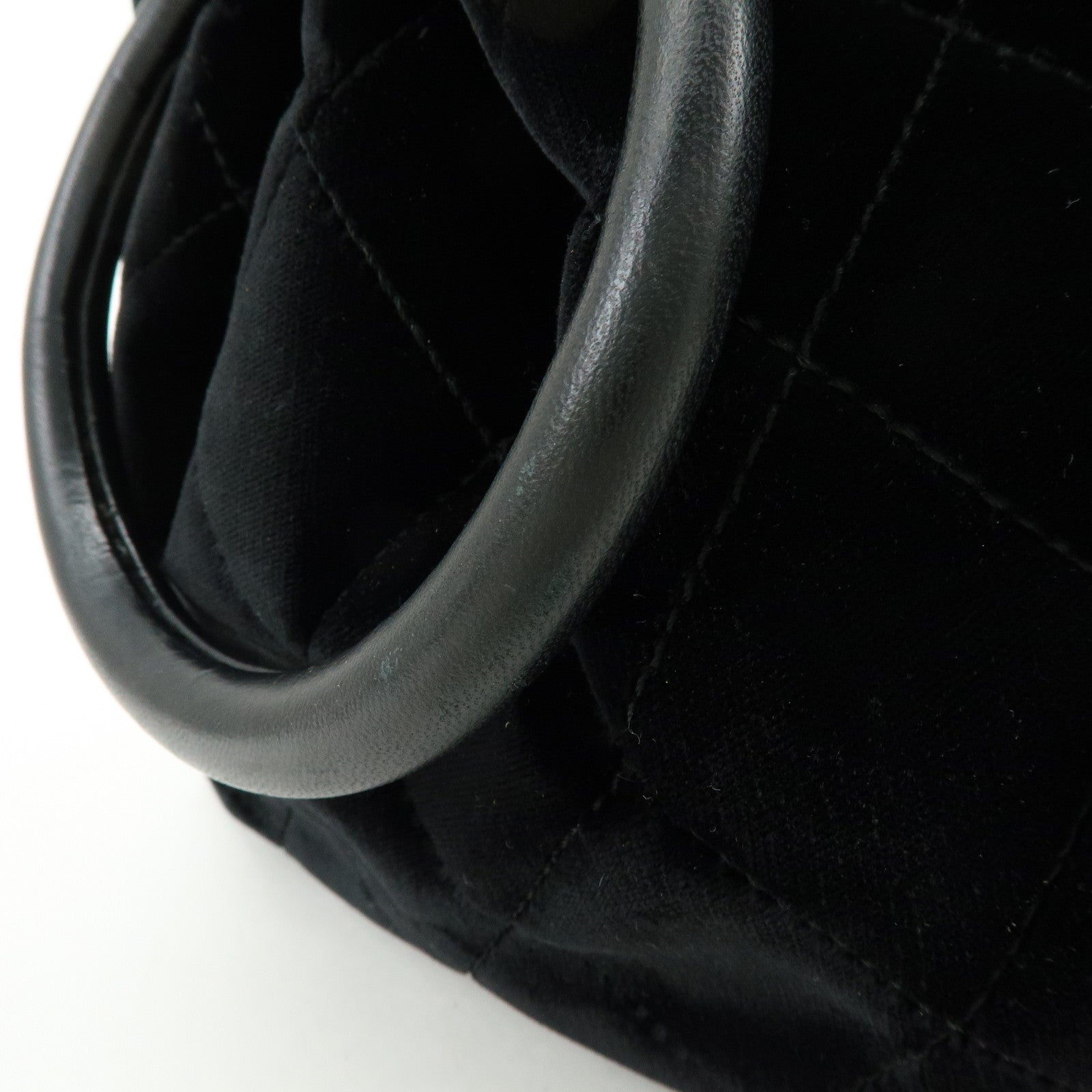 CHANEL Matelasse Circle Handle COCO Mark Velvet Lambskin Hand Bag