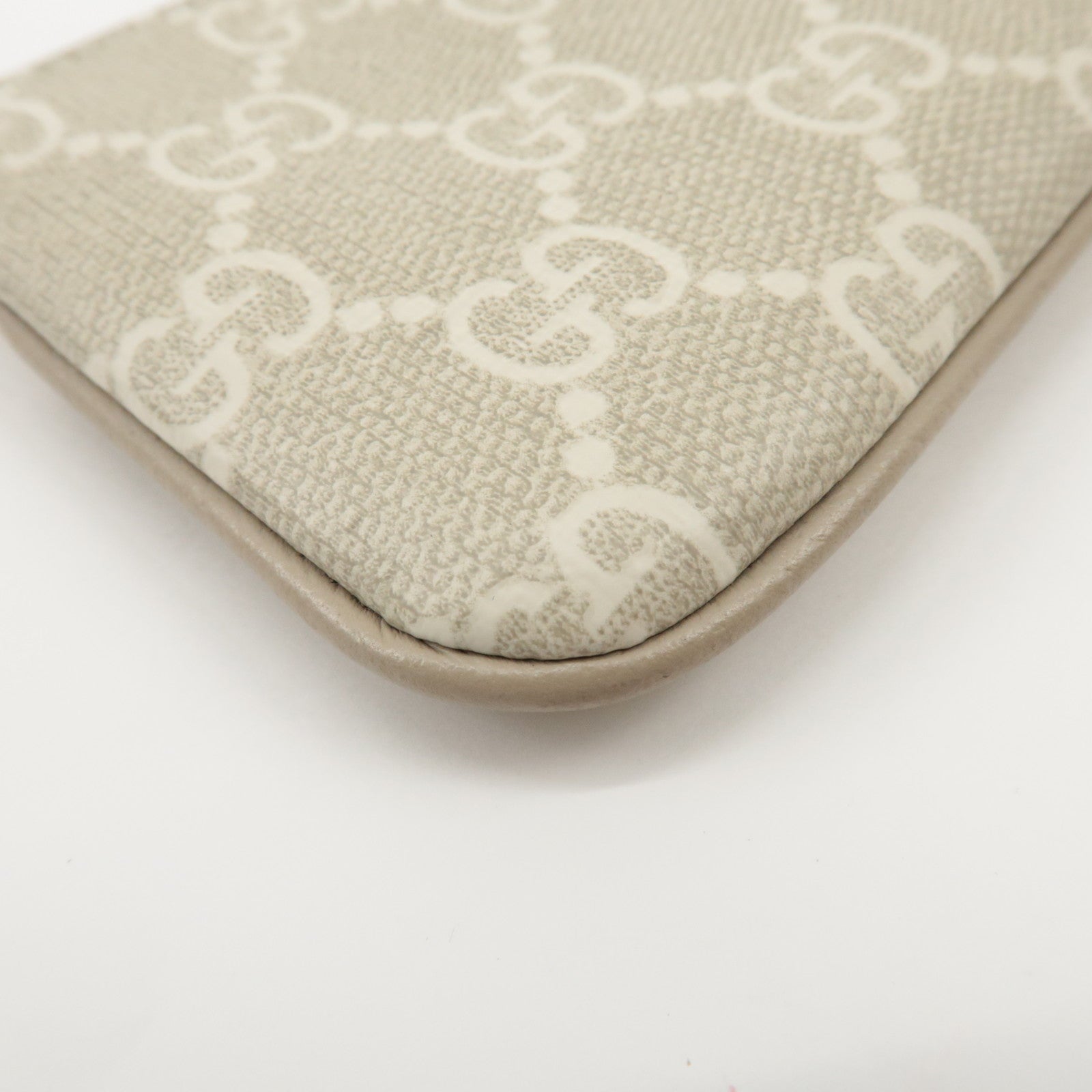 GUCCI GG Supreme Leather Coin Case Key Case Greige White 772321 Used