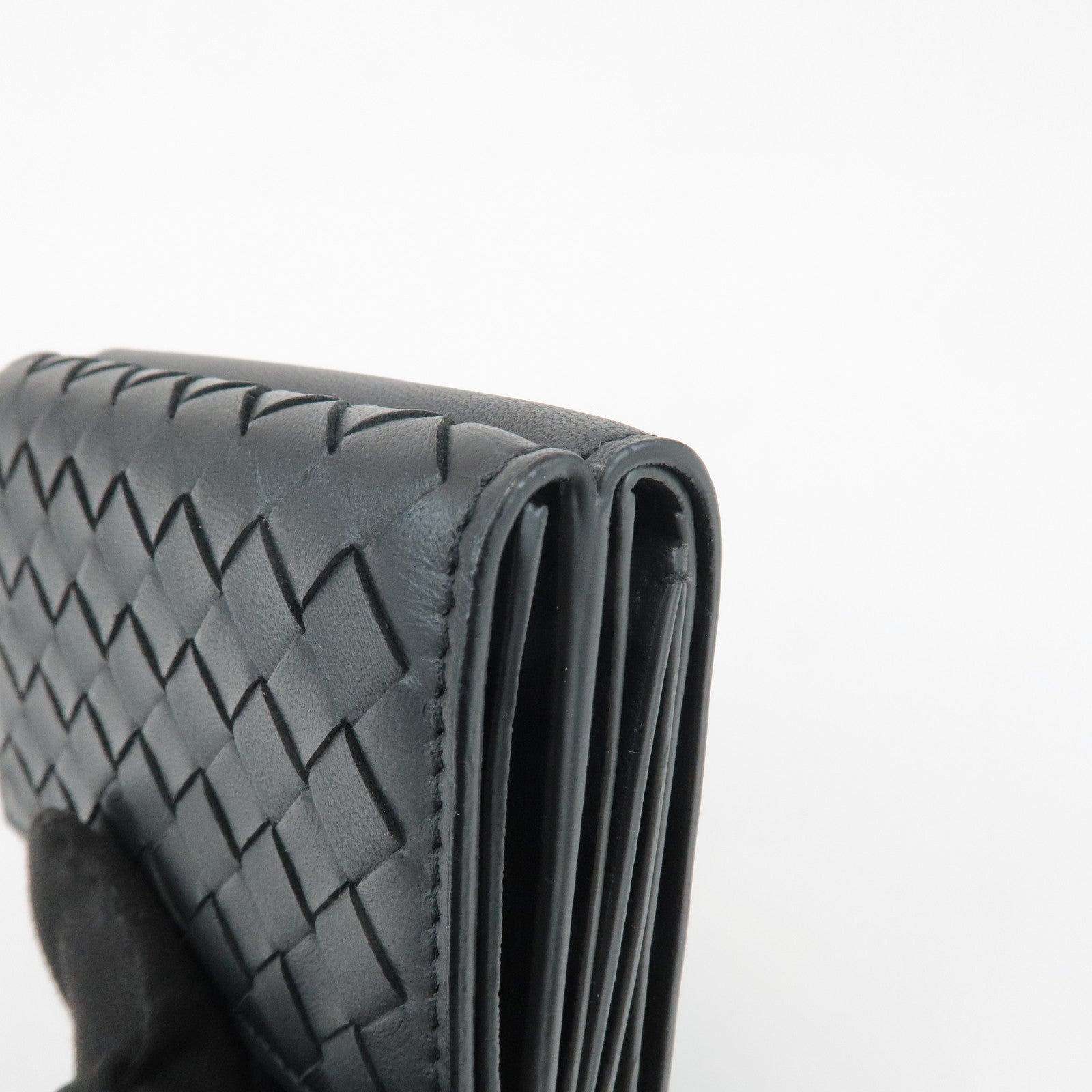 BOTTEGA VENETA Intrecciato Leather Tri-fold Wallet Black 515385