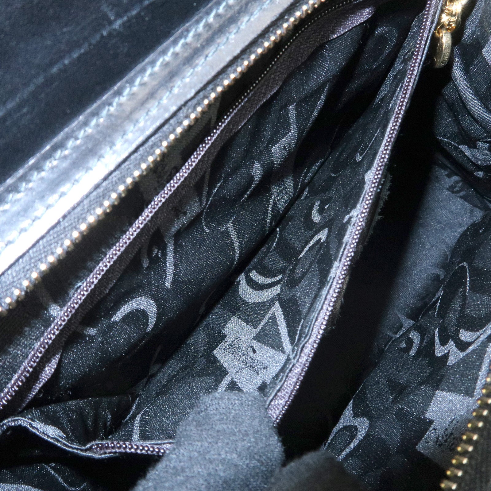 Ferragamo Vara Ribbon Leather Shoulder Bag Tote Bag Black Used