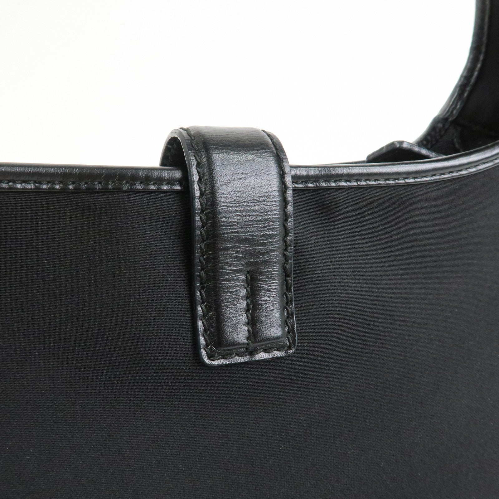 Ferragamo Logo Nylon Canvas Leather Shoulder Bag Hand Bag Black
