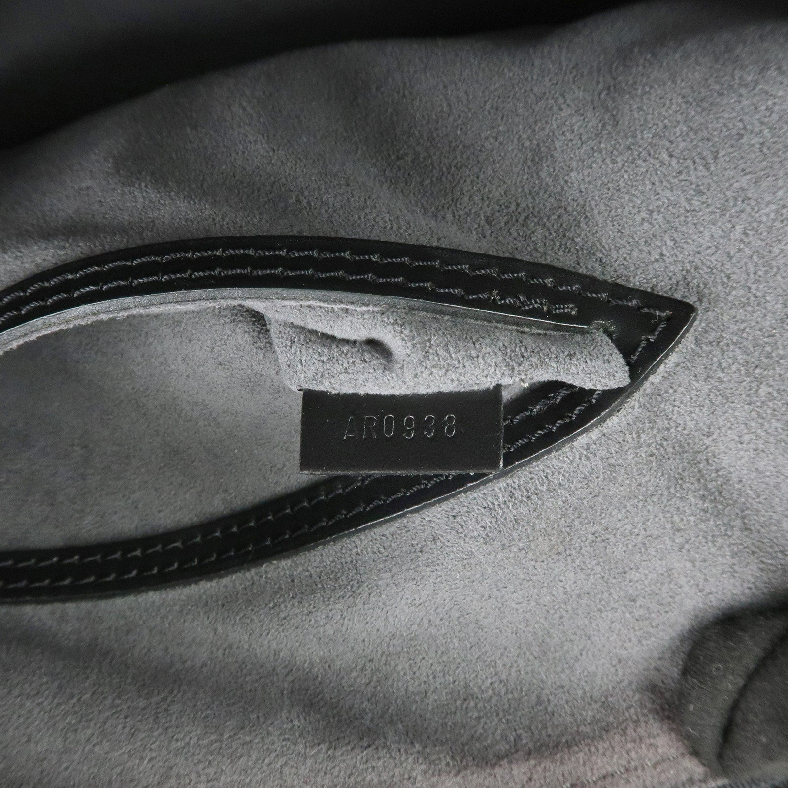 Louis Vuitton Epi Leather Alma MM Hand Bag Noir Black M52142