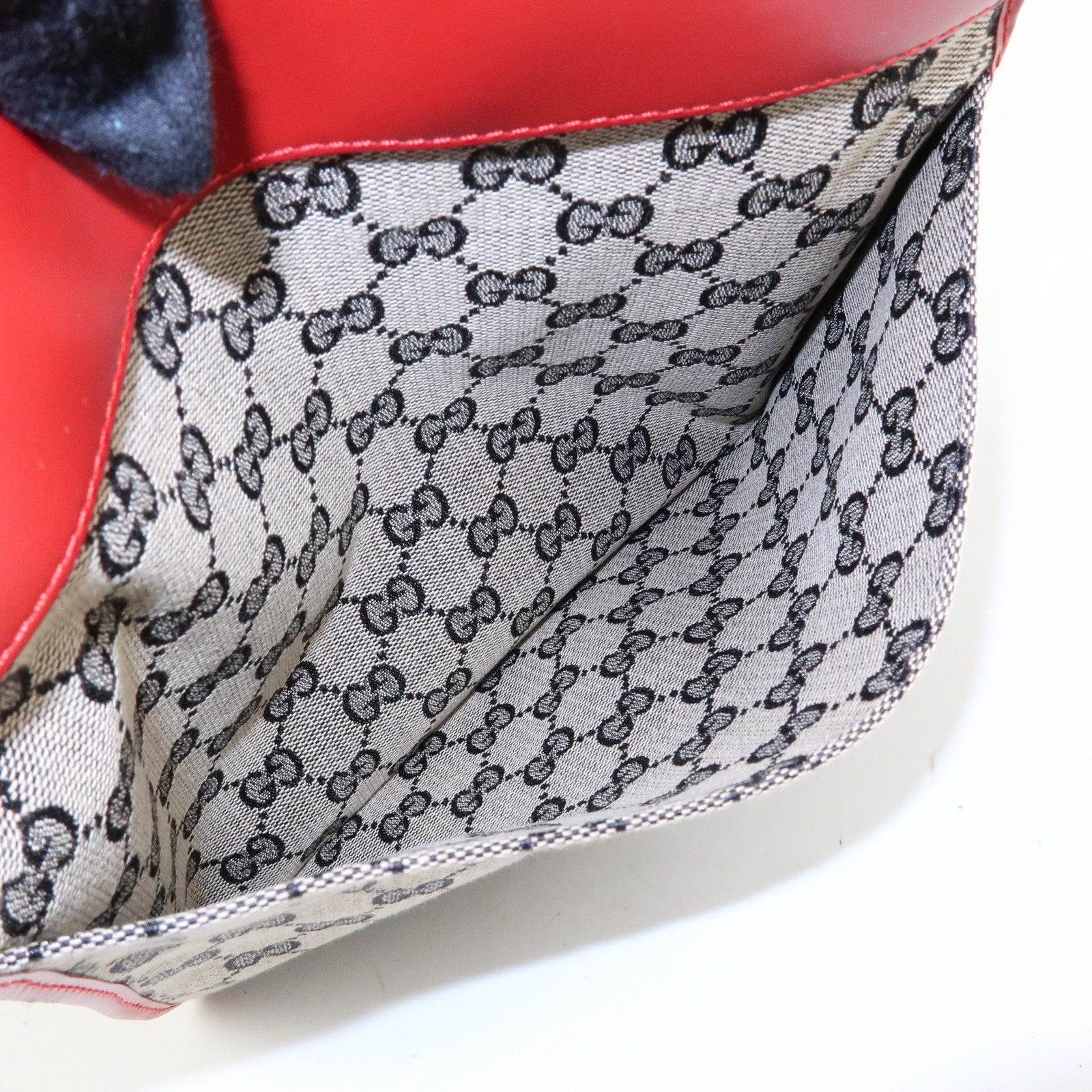 GUCCI GG Canvas Leather Shoulder Crossbody Bag Red 019・0348・200047