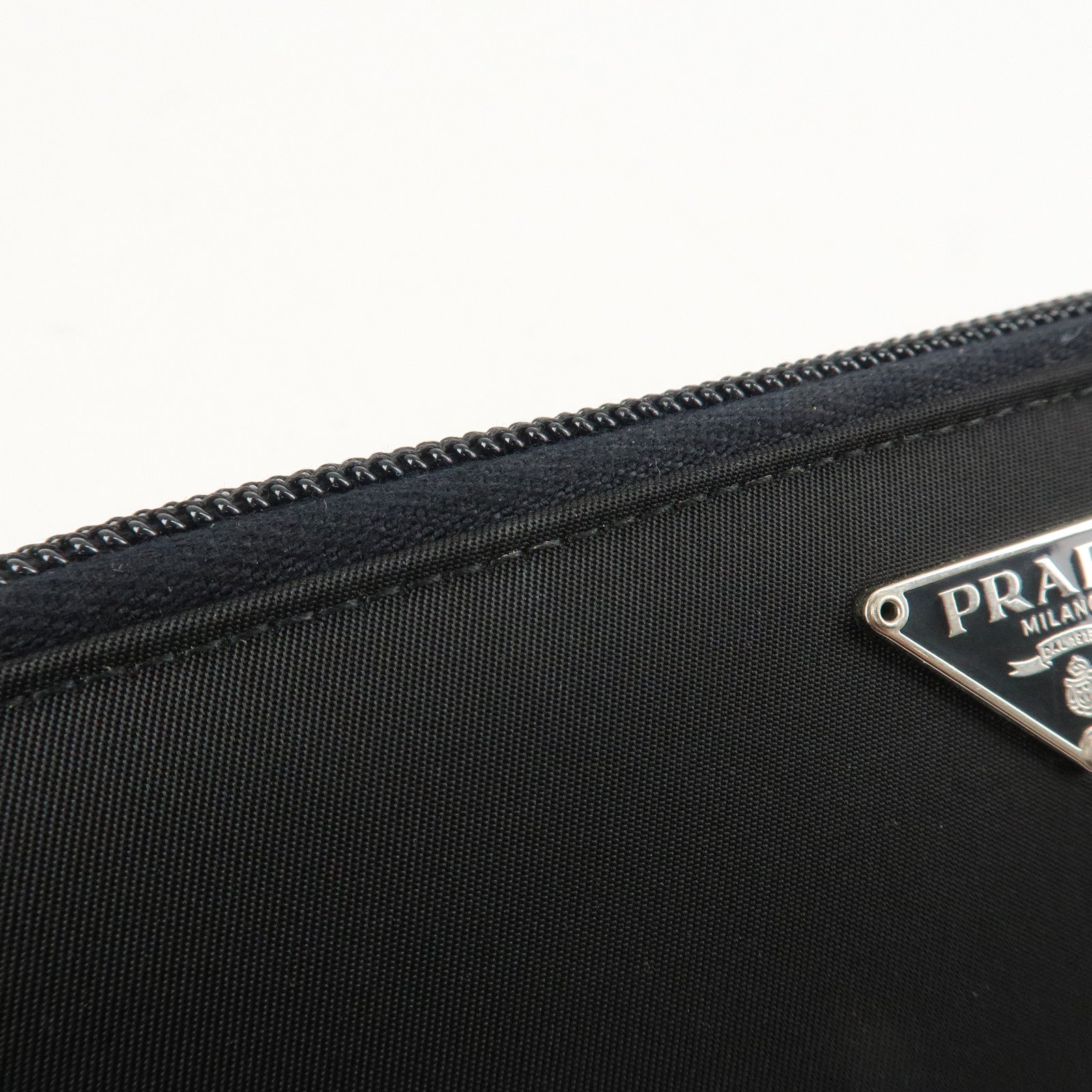 PRADA Nylon Leather Round Zippy Long Wallet Black M822 Used