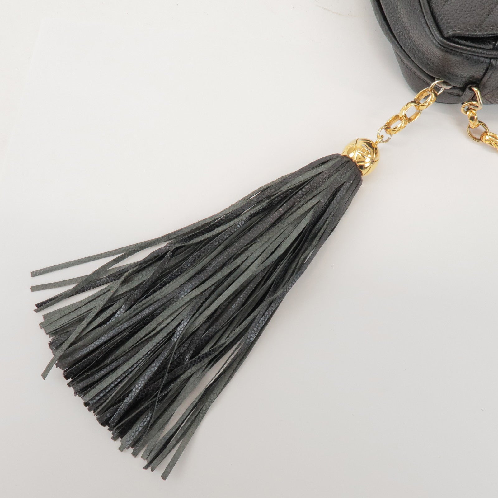 CHANEL Chevron V Stitch Caviarskin Chain Shoulder Bag Black