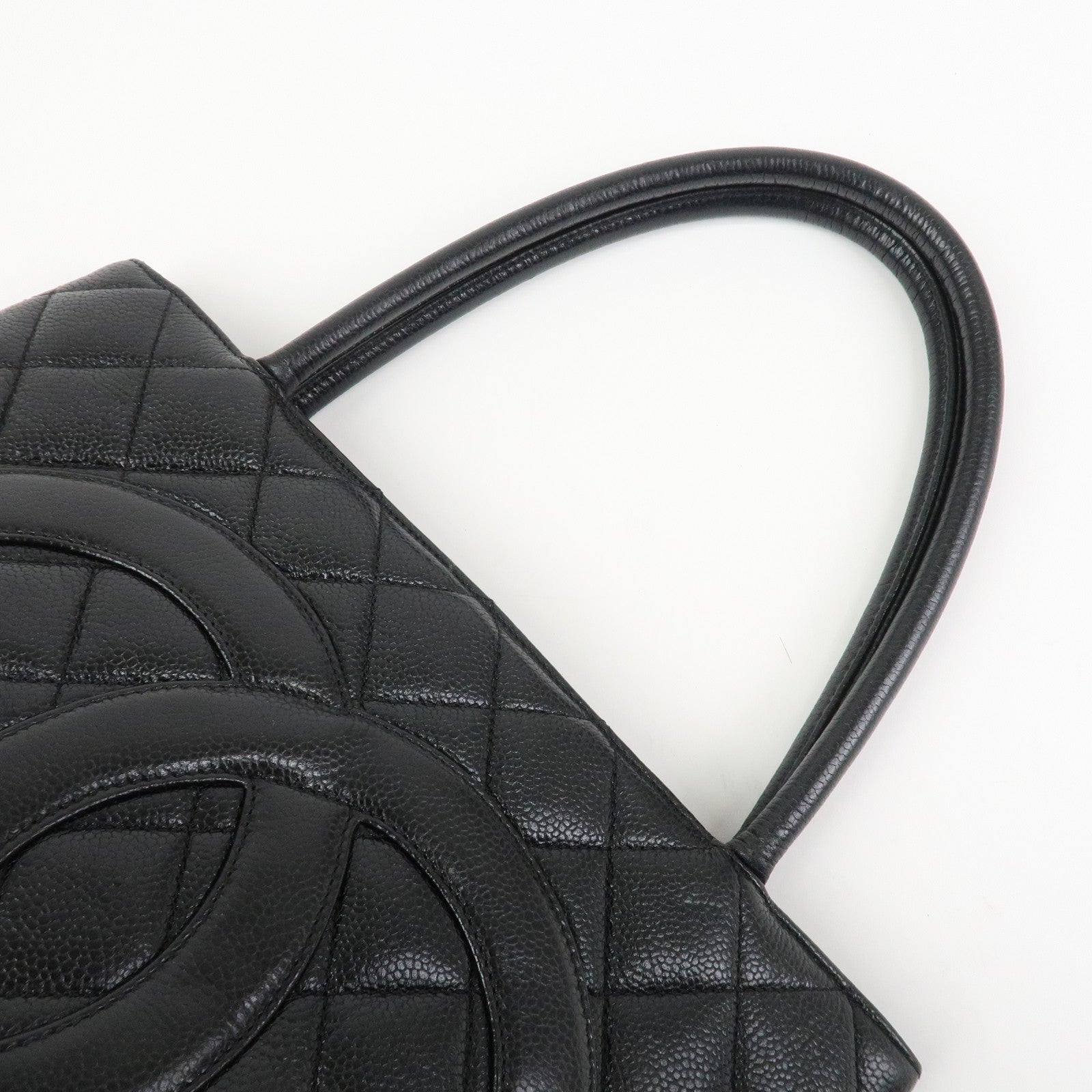 CHANEL Matelasse Caviarskin Medallion Tote Bag Hand Bag A01804