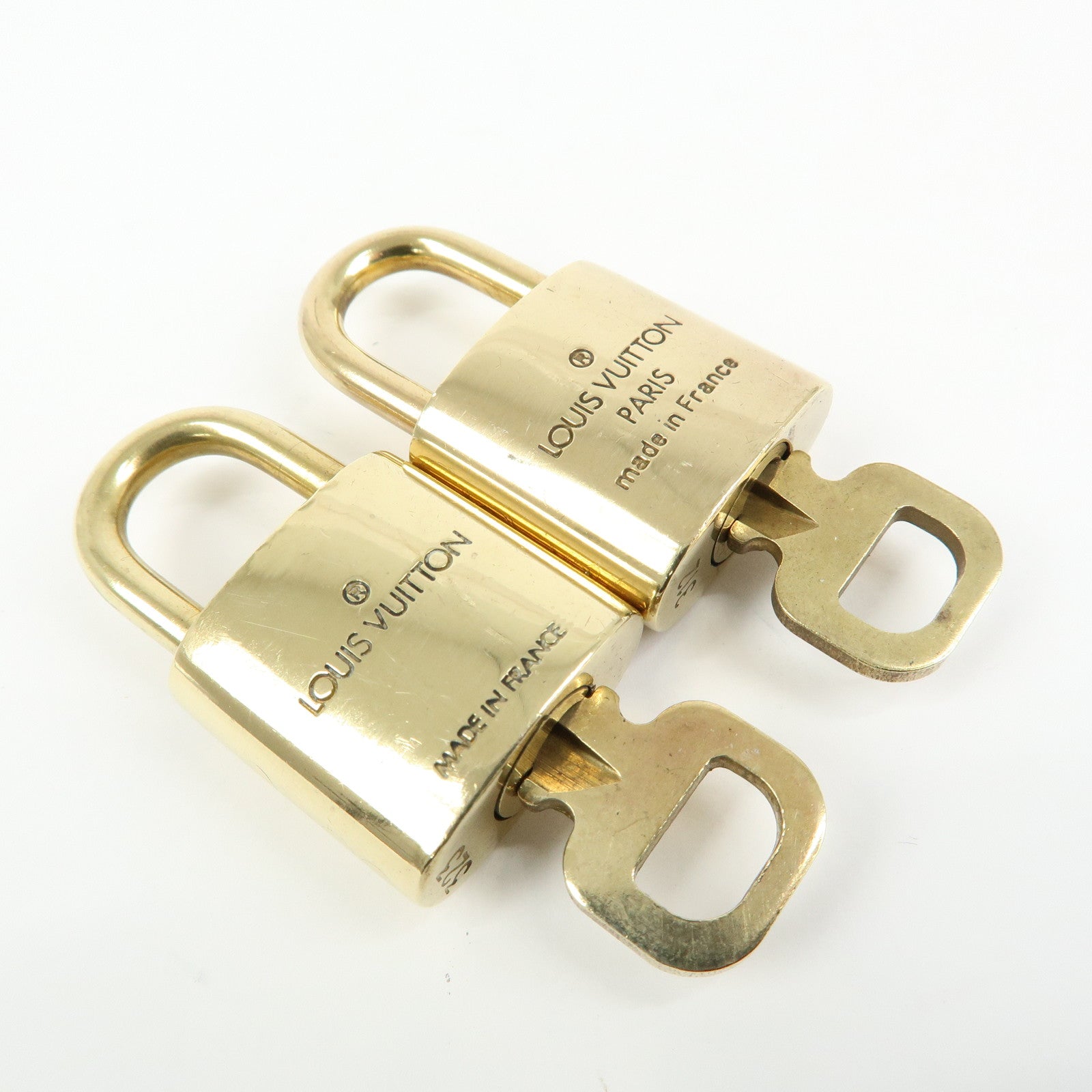 Louis Vuitton Set of 10 Lock & Key Cadena Key Lock Used