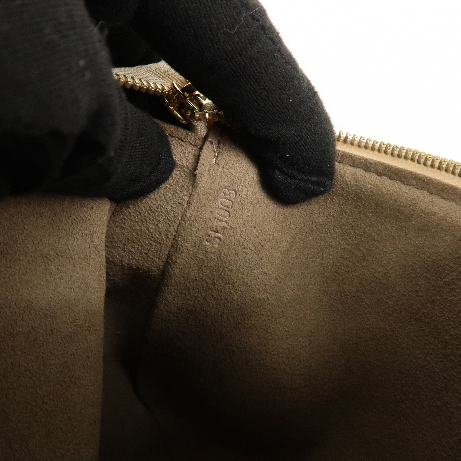 Louis Vuitton Monogram Pochette Accessoires Multicolor Noir M92648