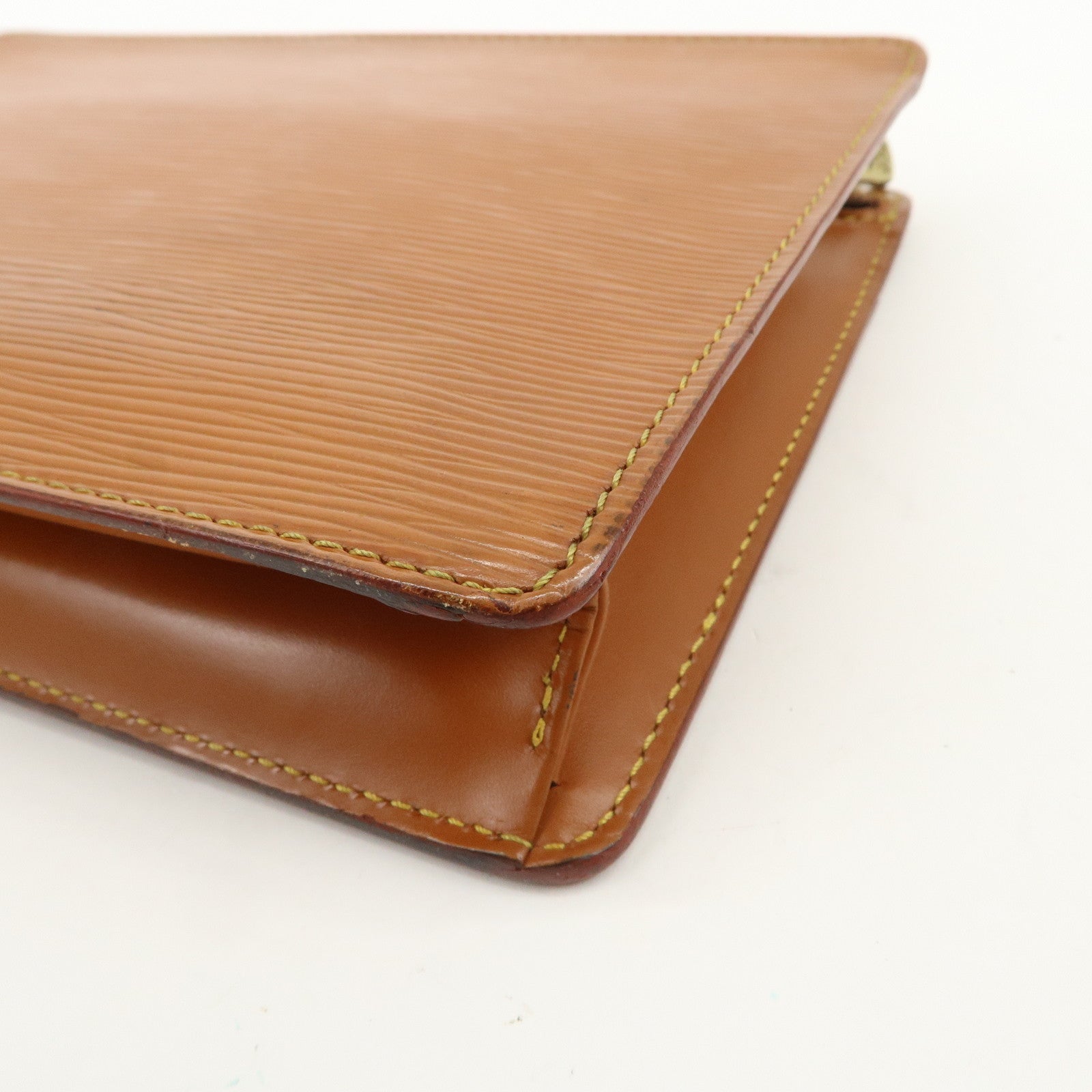 Louis Vuitton Epi Pochette Homme Clutch Bag Zipang Gold M52528