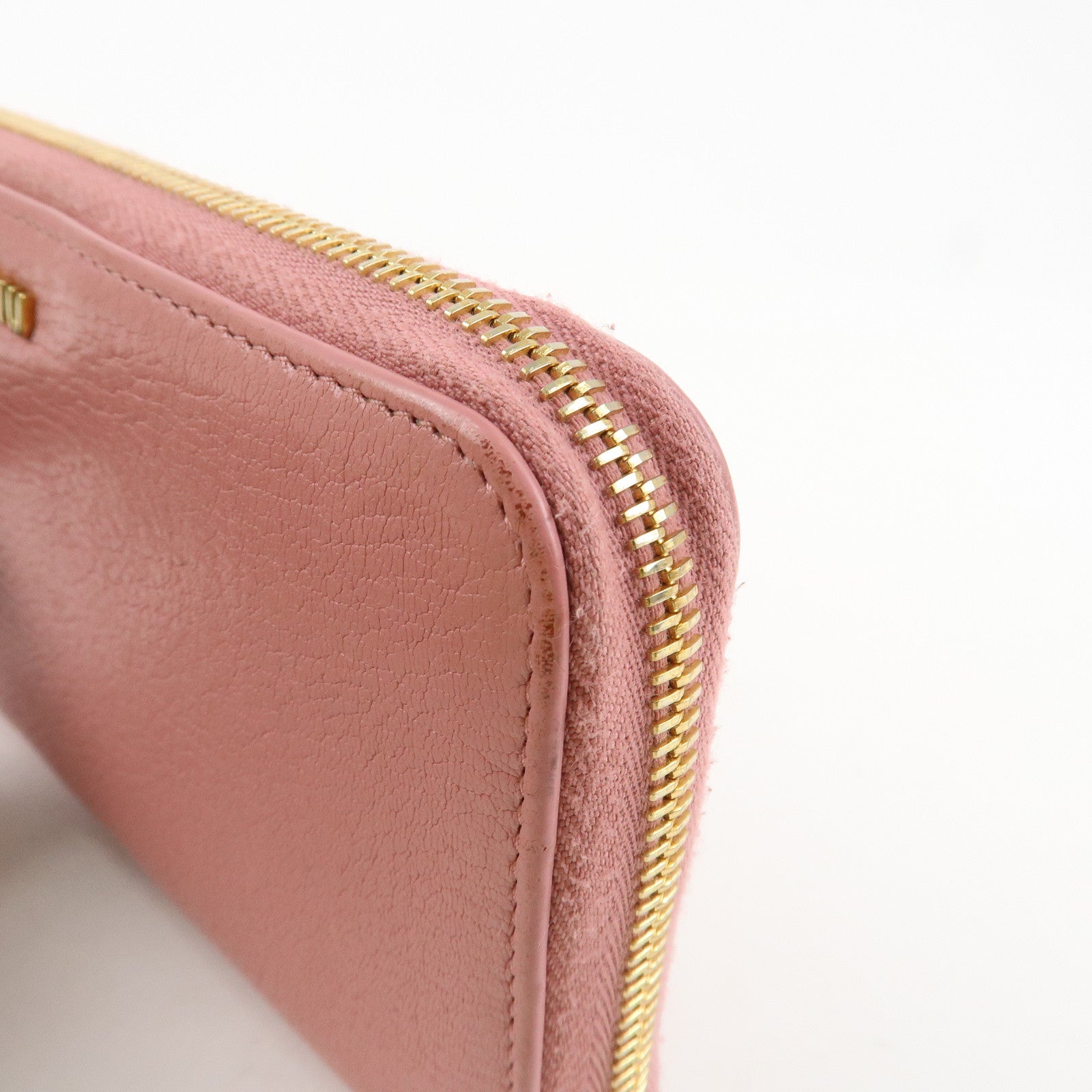 MIU MIU Leather Round Zippy Wallet Long Wallet Pink 5ML506 Used