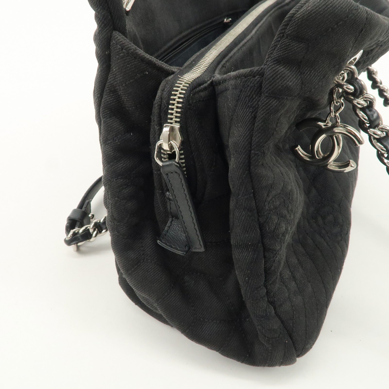 CHANEL Camelia Denim Chain Shoulder Bag Black A66903 Used