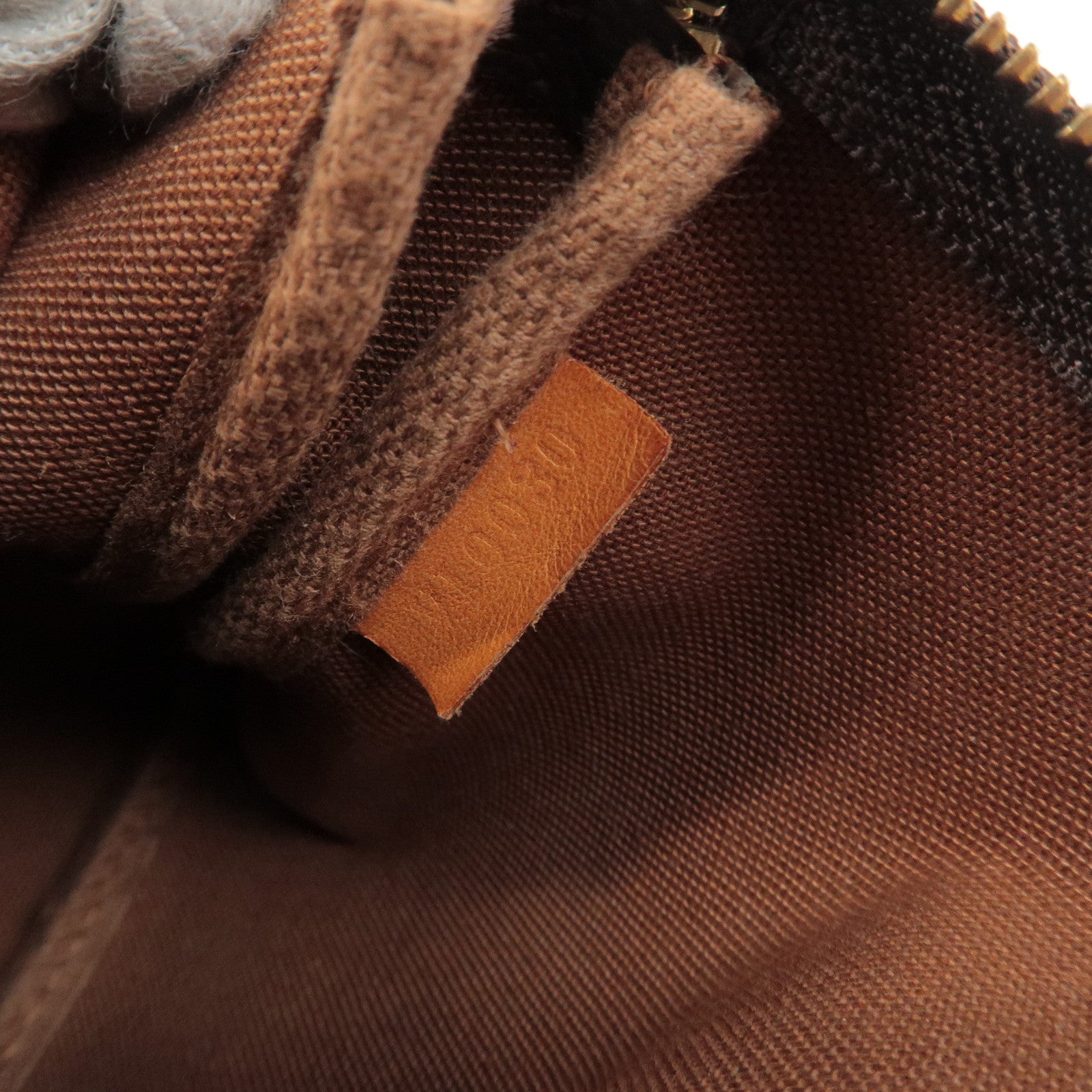 Louis Vuitton Monogram Pochette Accessoires Pouch Hand Bag M51980