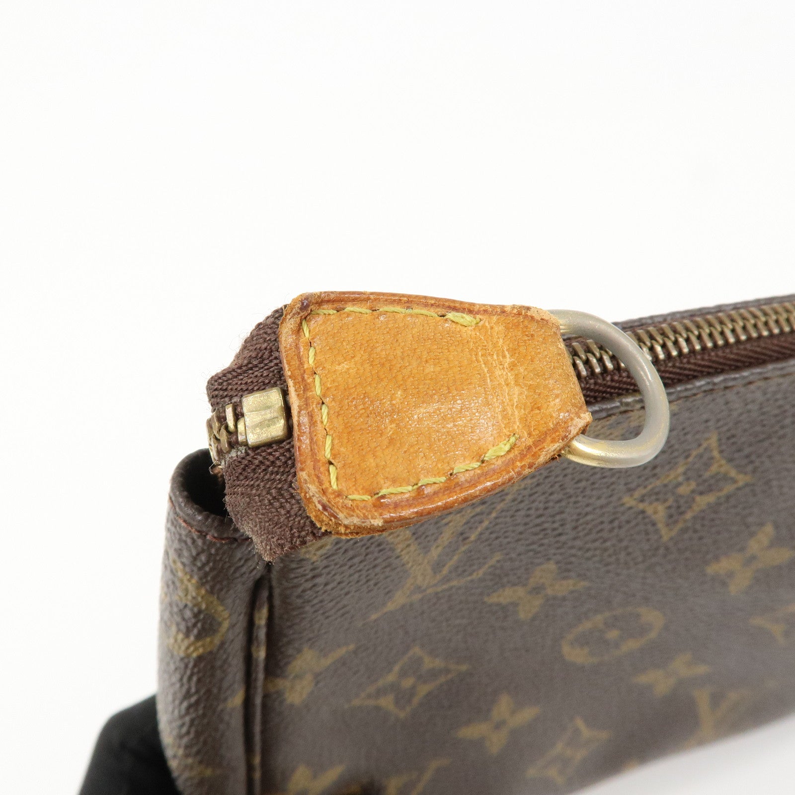 Louis Vuitton Monogram Pochette Accessoires Hand Bag Brown M51980 Used