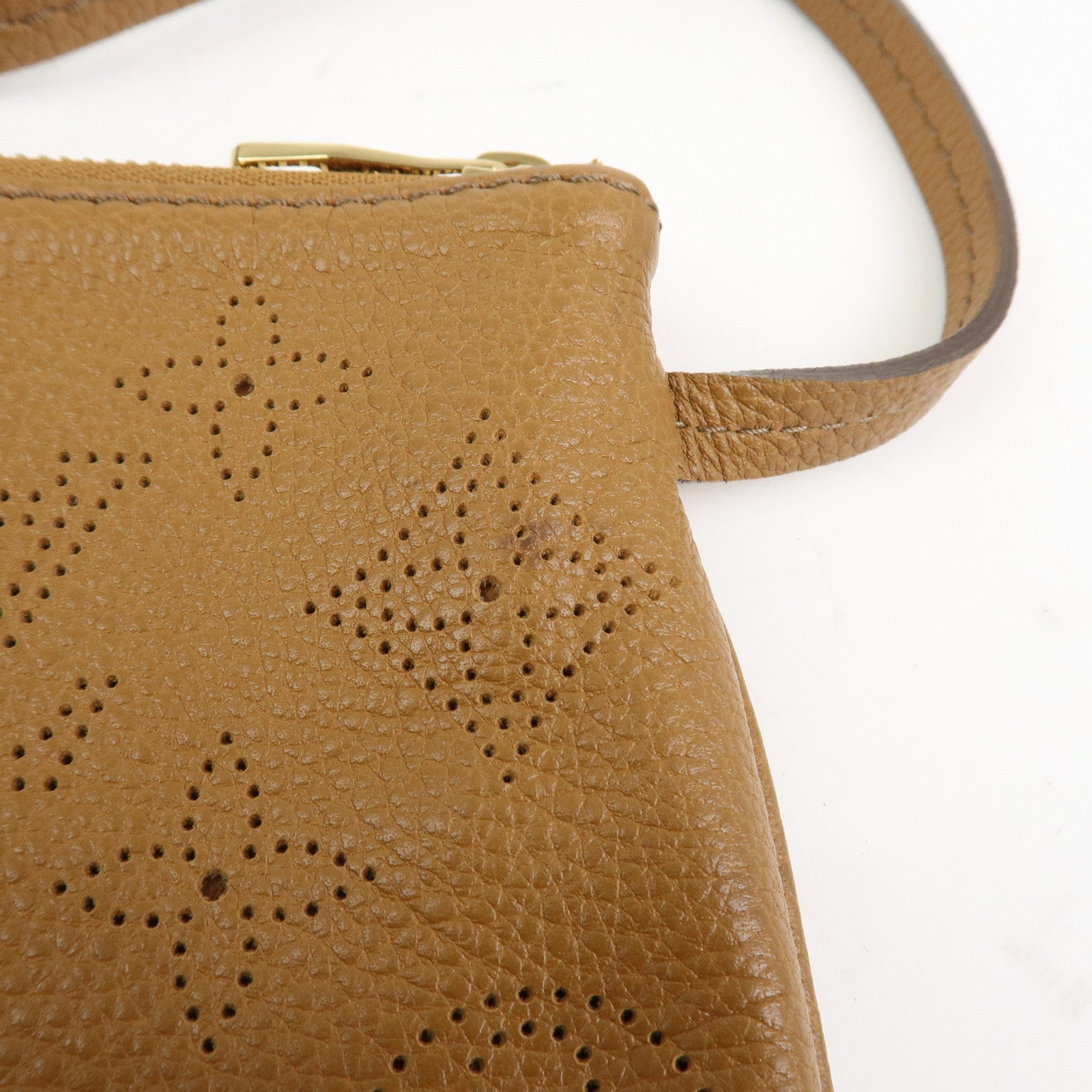 Louis Vuitton Monogram Mahina Selene MM Shoulder Bag Caramel M94214
