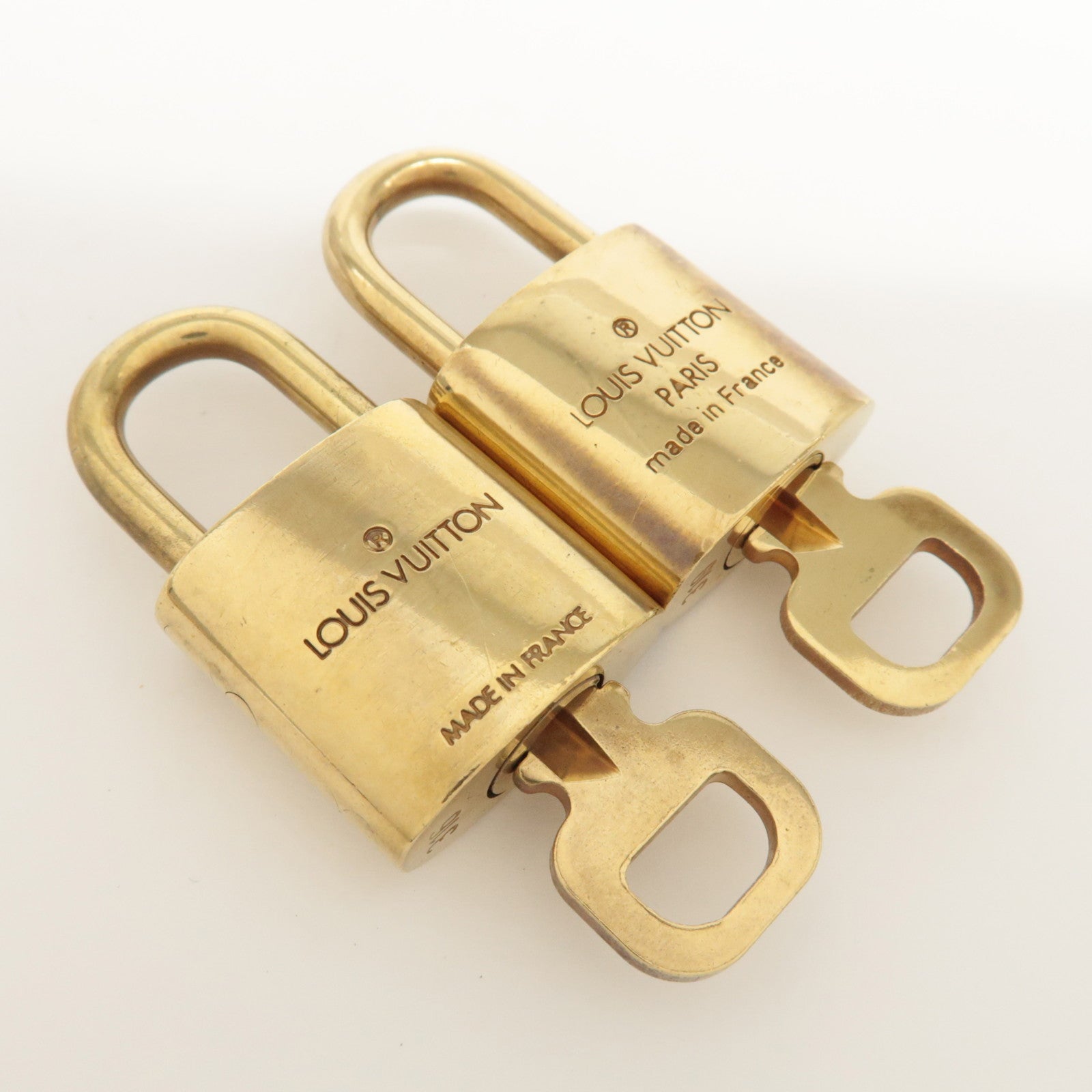 Louis Vuitton Set of 10 Lock & Key Cadena Key Lock Metal Gold Used
