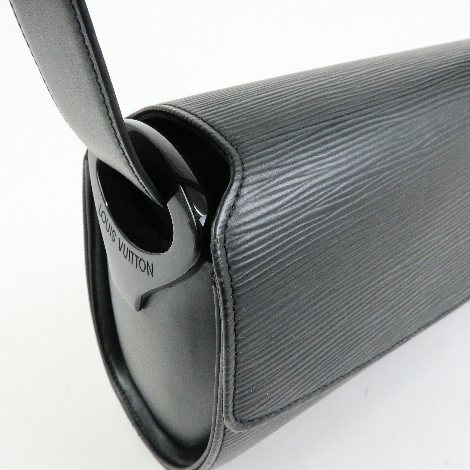 Louis Vuitton Epi Nocturne GM Shoulder Bag Noir Black M52172