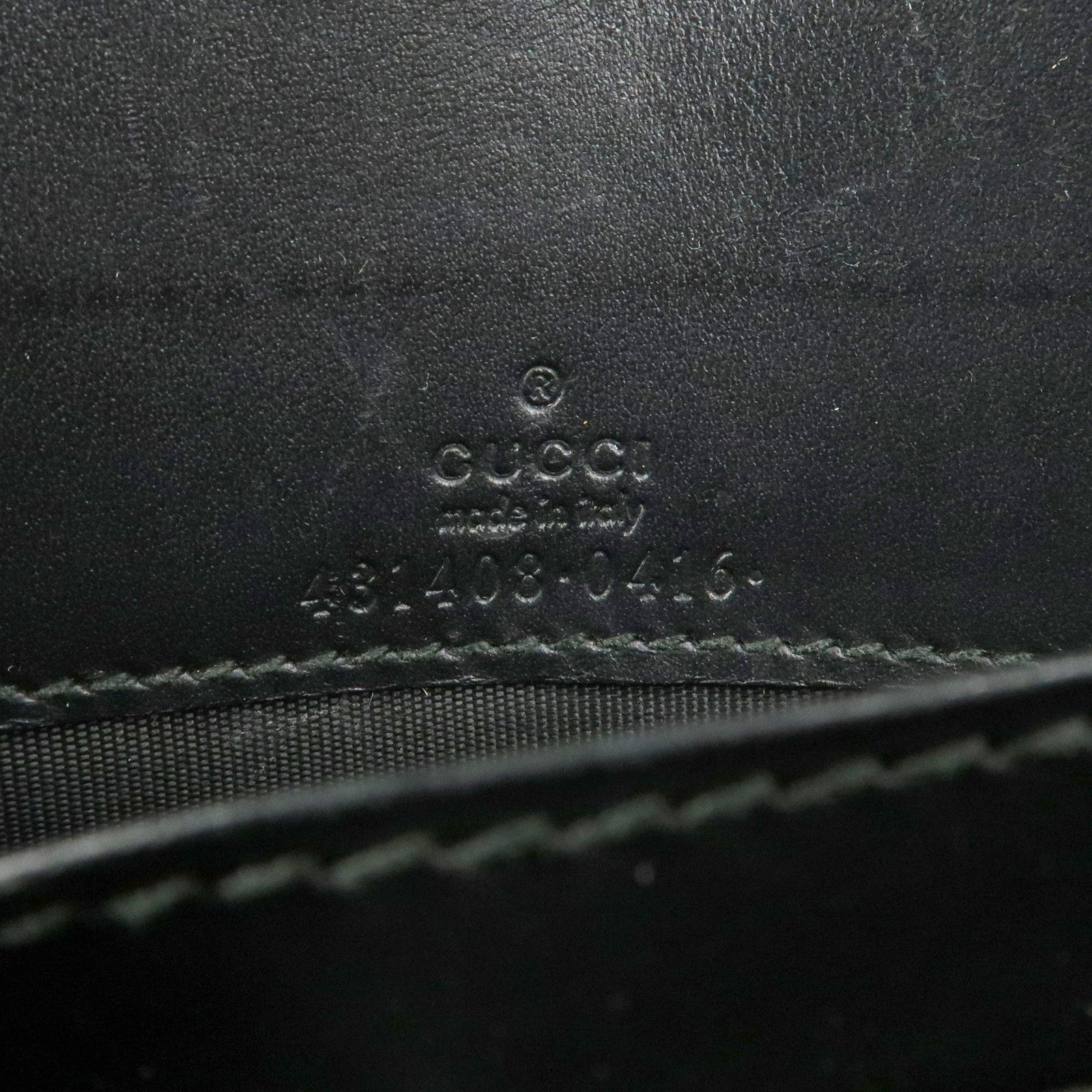 GUCCI Interlocking G Guccissima Leather Chain Shoulder Wallet Black