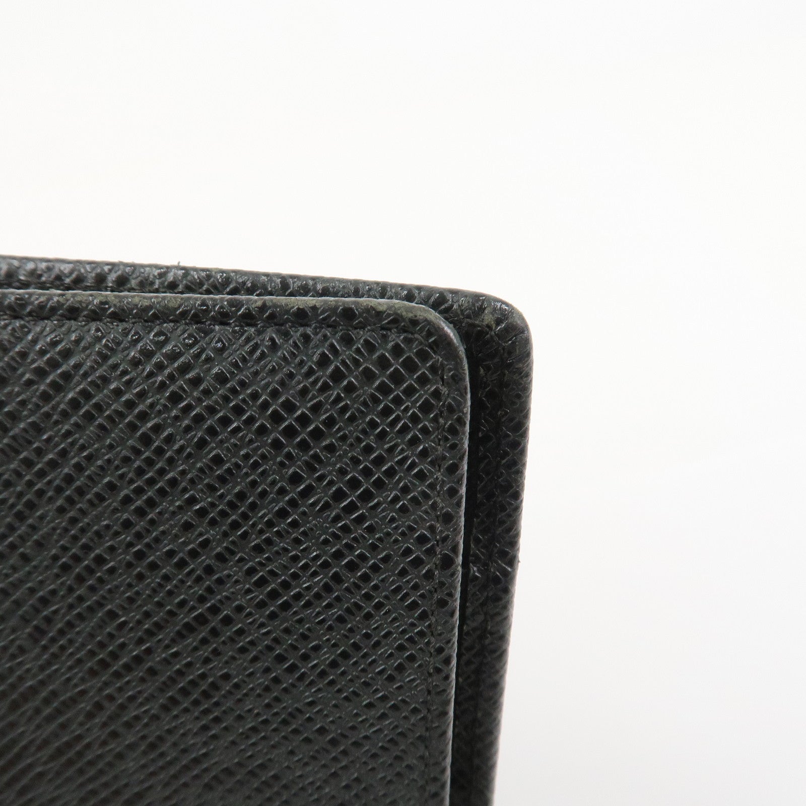 Louis Vuitton Taiga Leather Agenda MM Planner Cover Ardoise R20222