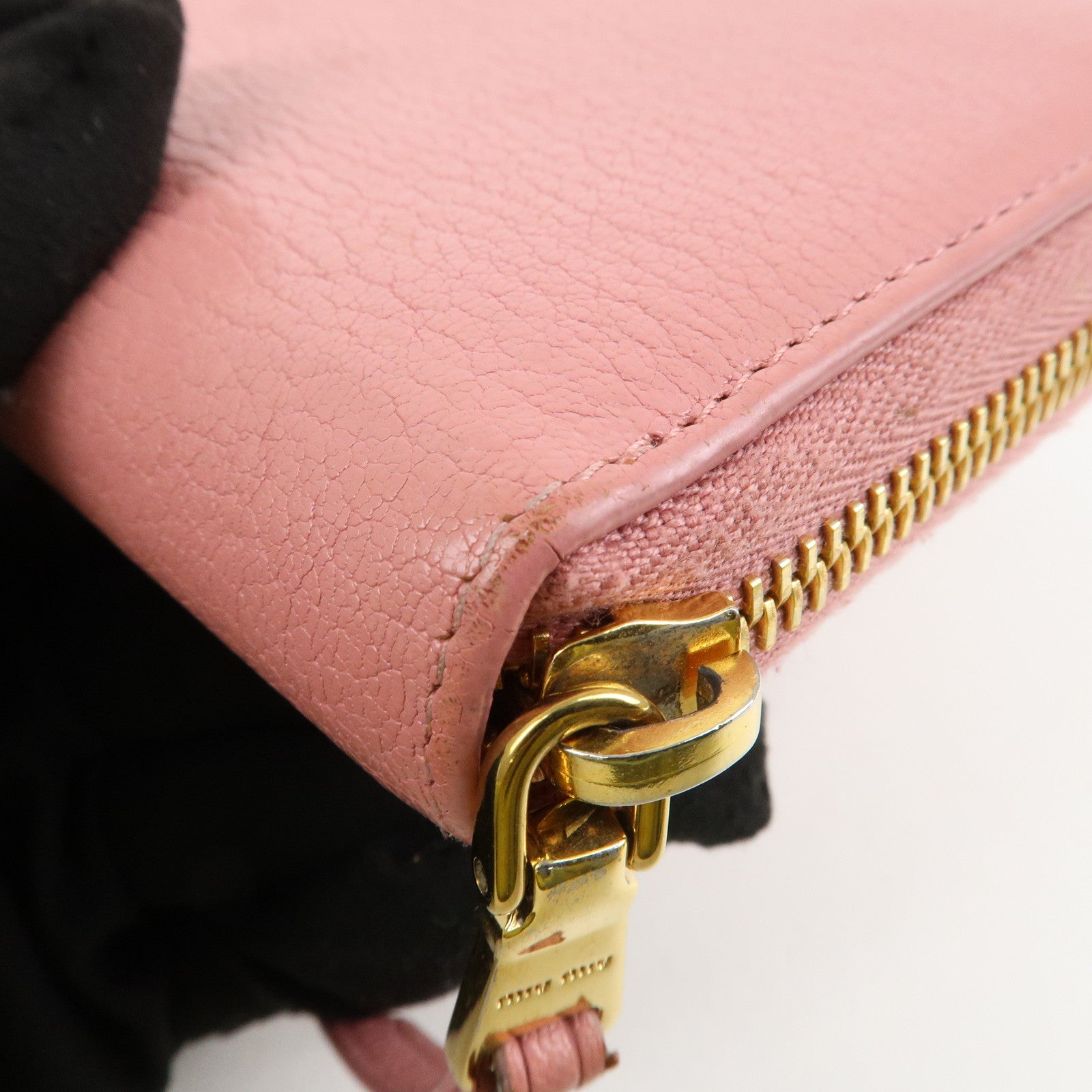 MIU MIU Leather Round Zippy Wallet Long Wallet Pink 5ML506 Used