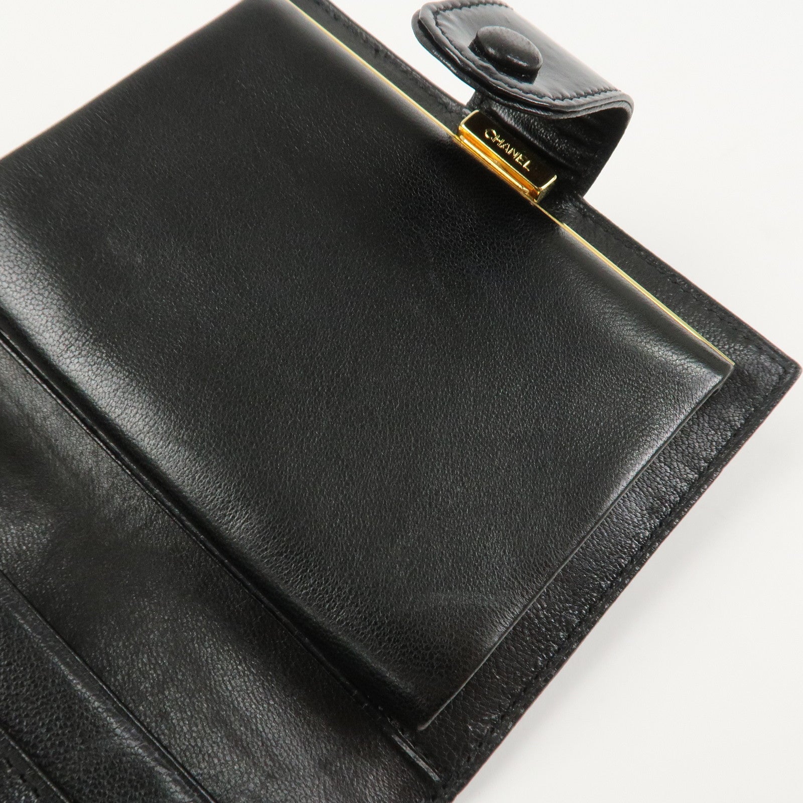 CHANEL COCO Mark Patent Leather Bi-fold Small Wallet Black A13497