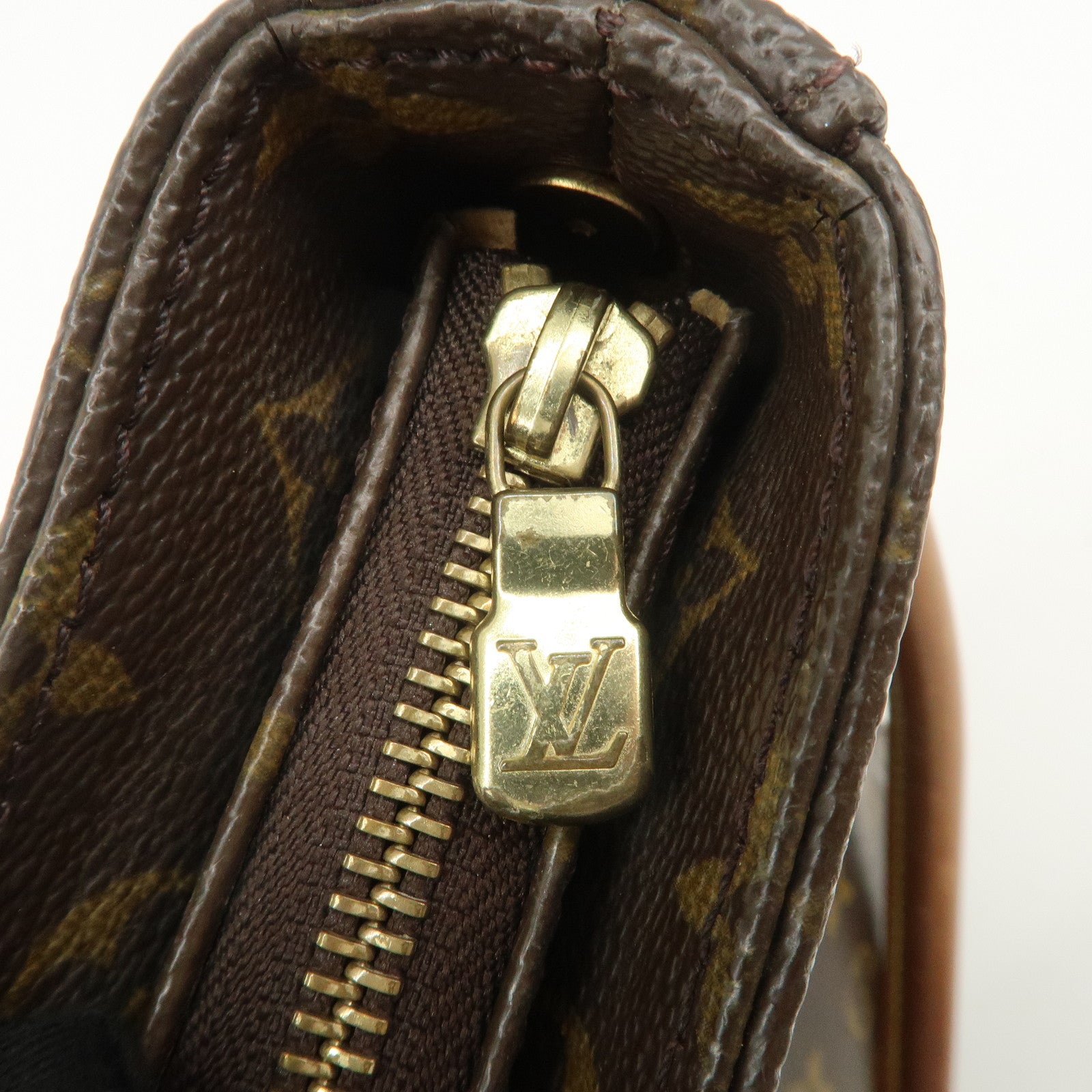 Louis Vuitton Monogram Looping GM Shoulder Bag Bown M51145