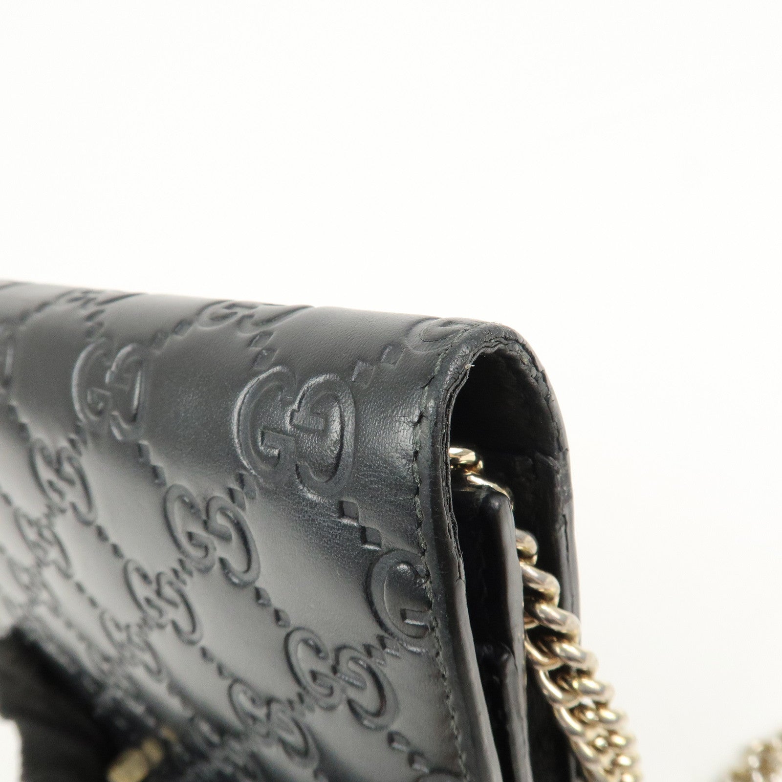 GUCCI Interlocking G Guccissima Leather Chain Shoulder Wallet Black