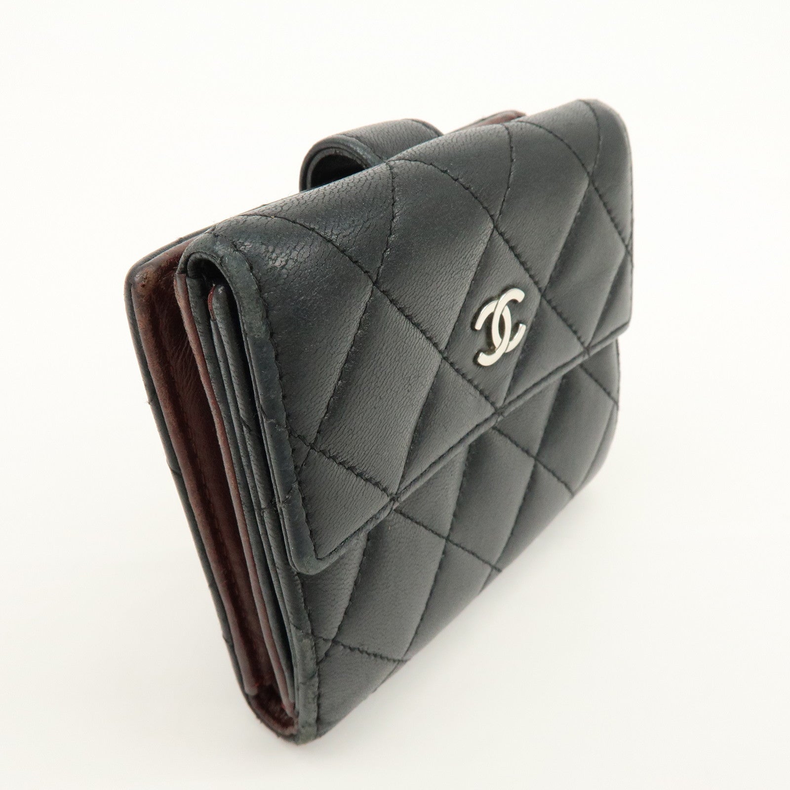 CHANEL Matelasse Lamb Skin Bi-fold Compact Wallet Black A48980