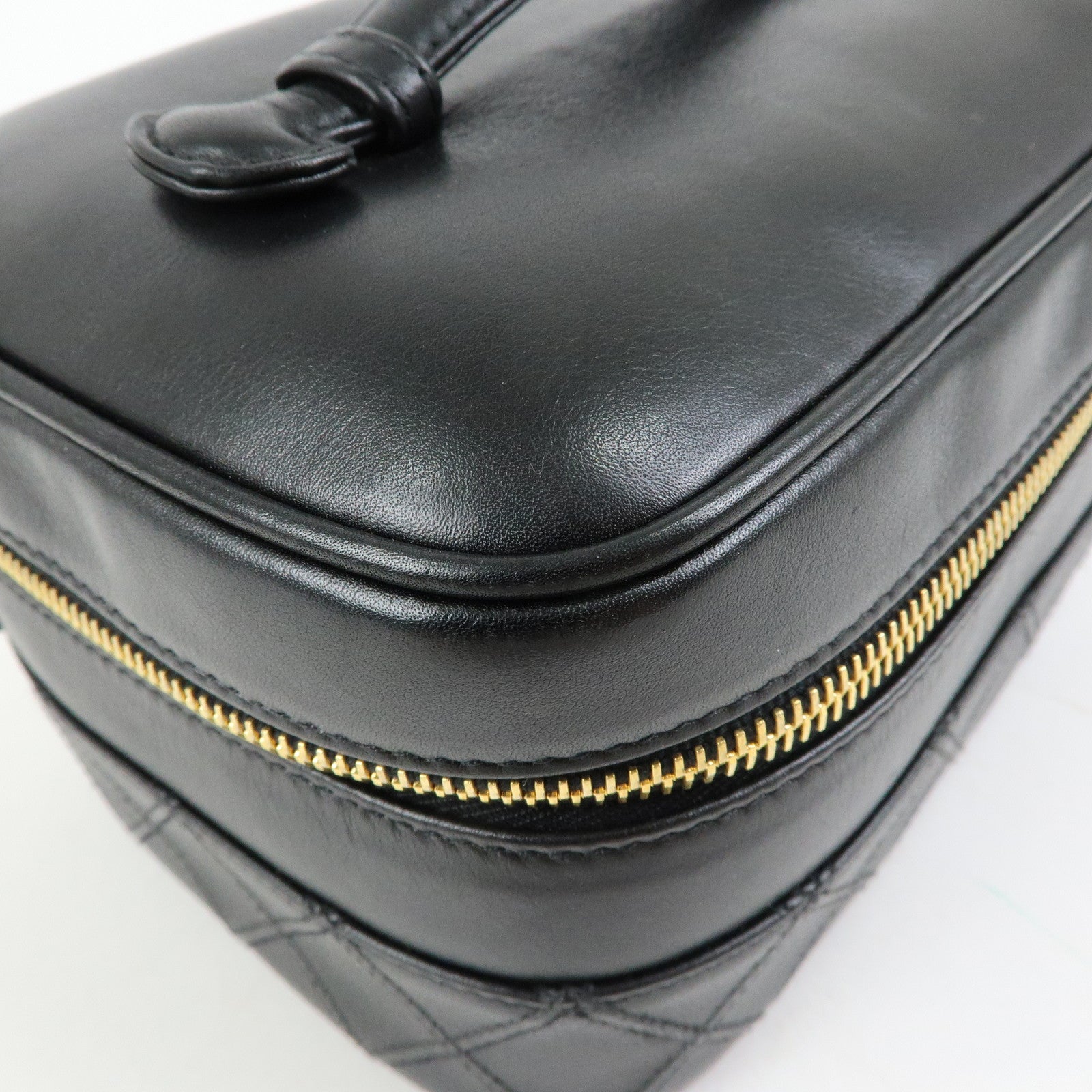 CHANEL Bicolore Lamb Skin Vanity Bag Cosmetic Pouch Black A01618