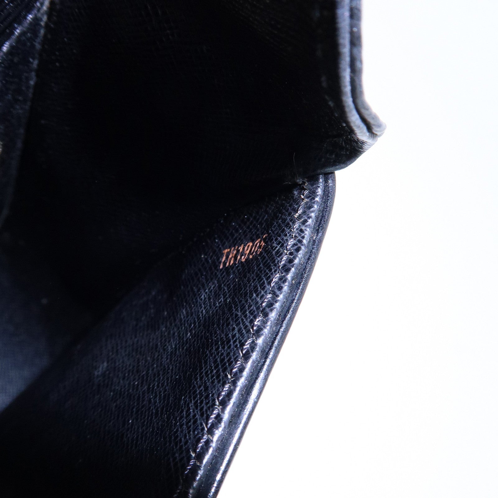 Louis Vuitton Epi Saint Cloud Shoulder Bag Black Noir M52192