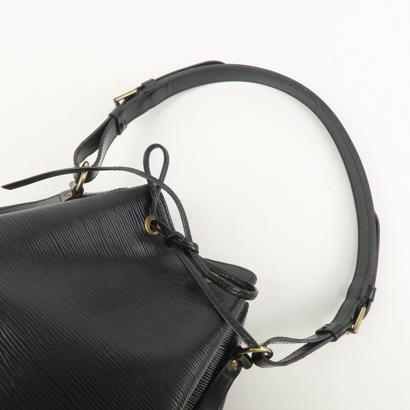 Louis Vuitton Epi Petit Noe Shoulder Bag Noir Black M44102