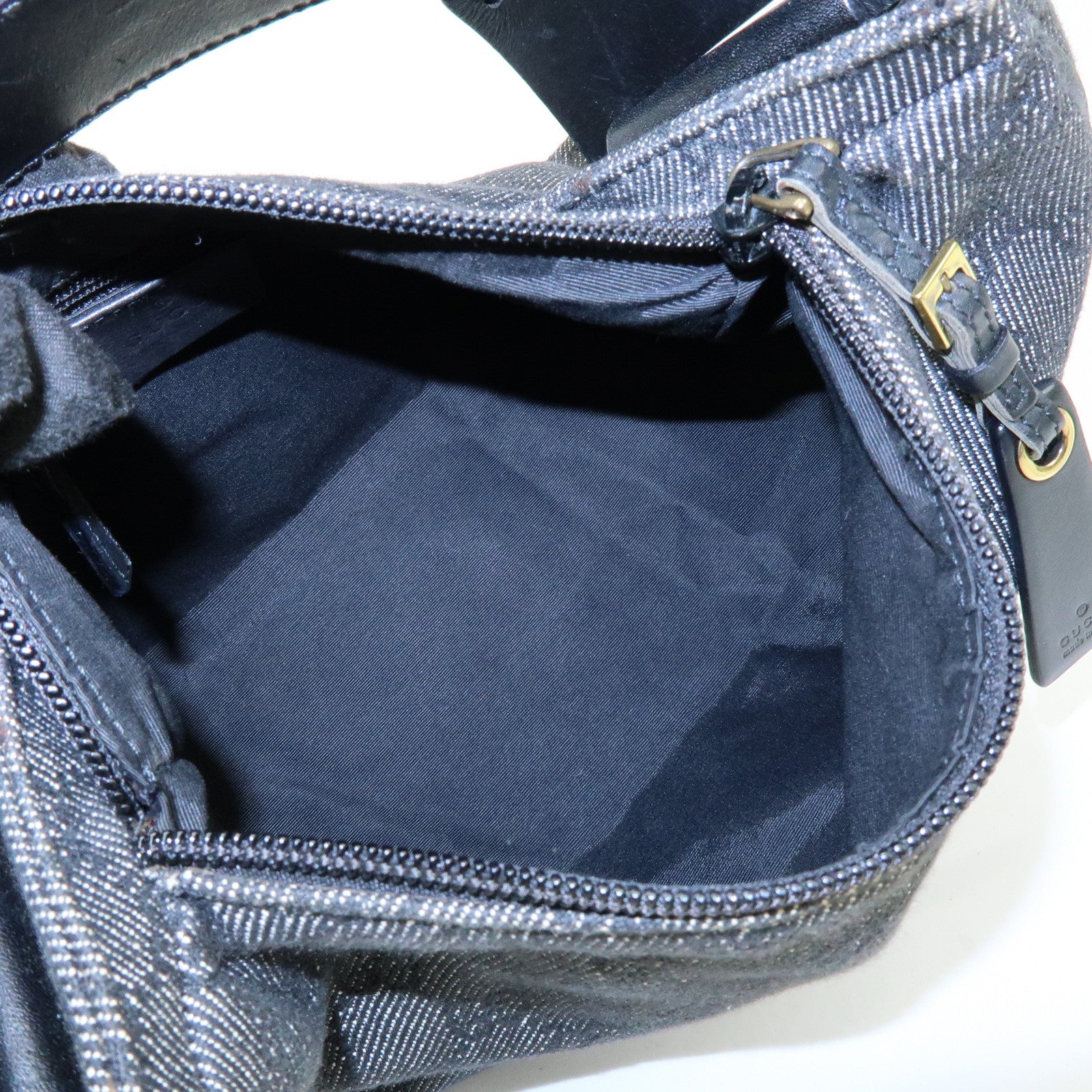 GUCCI GG Canvas Leather Shoulder Bag Black