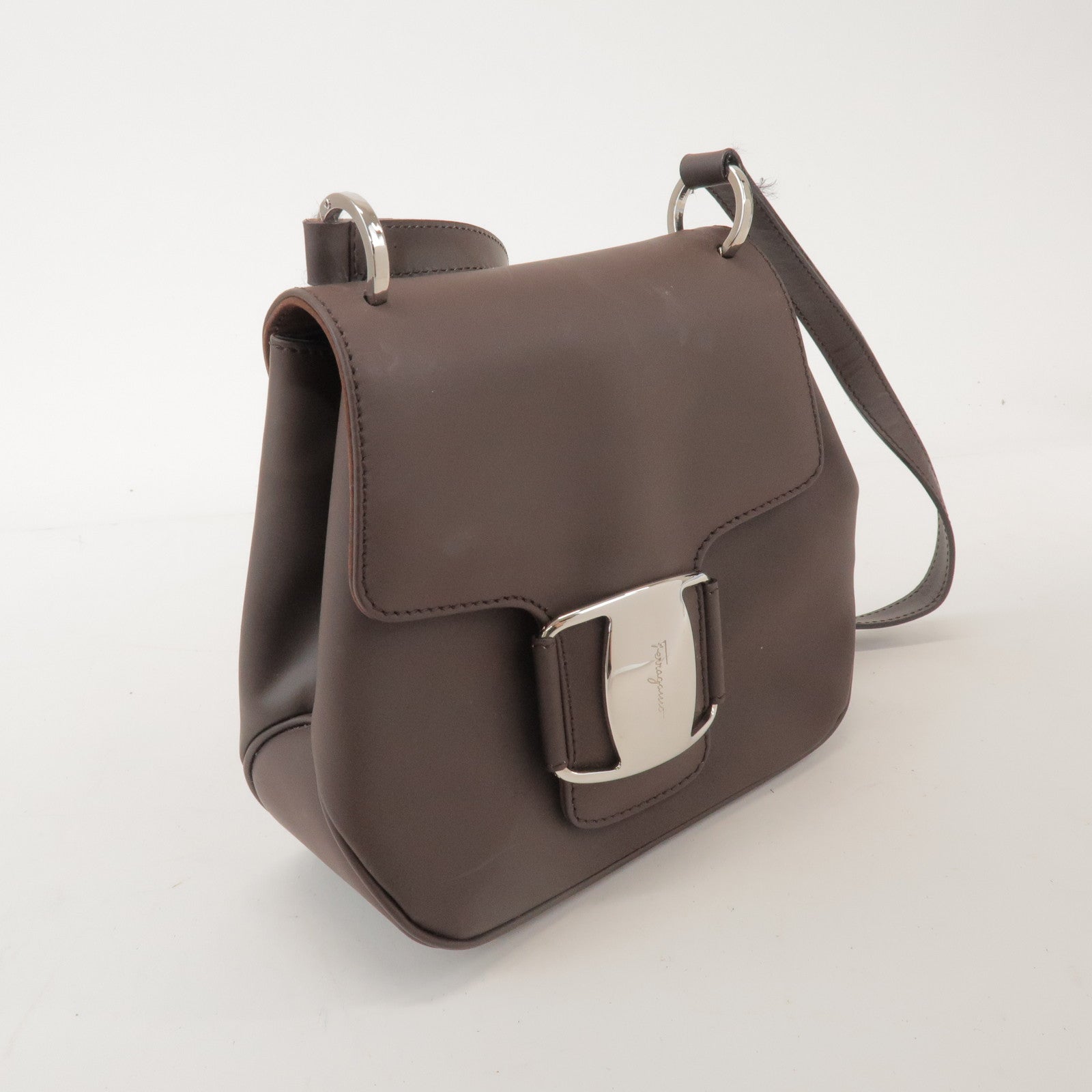 Ferragamo Vara Leather Shoulder Bag Crossbody Bag Brown