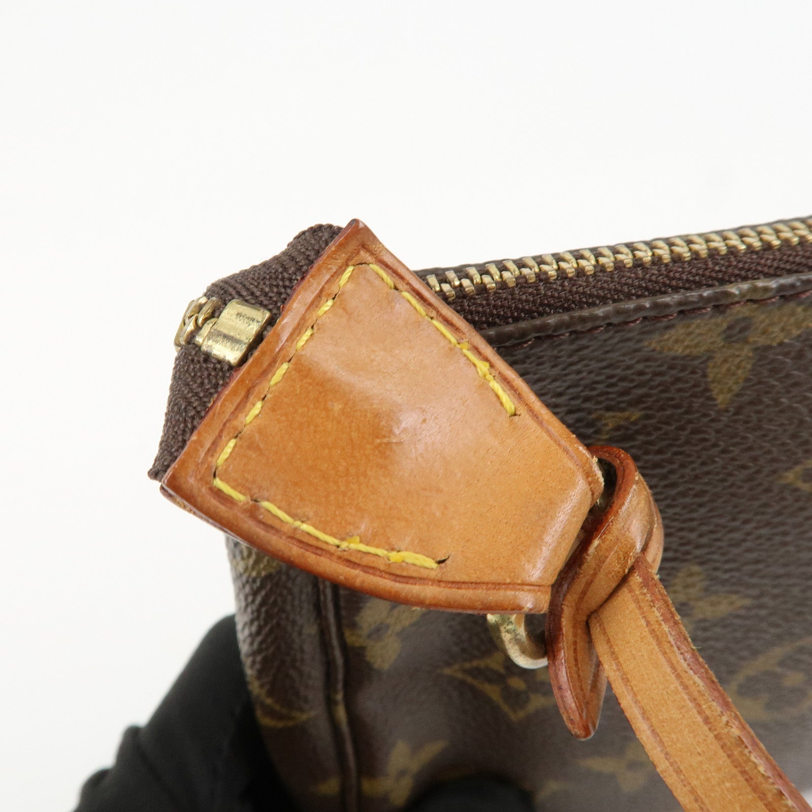 Louis Vuitton Monogram Pochette Accessoires Hand Bag M51980 Used