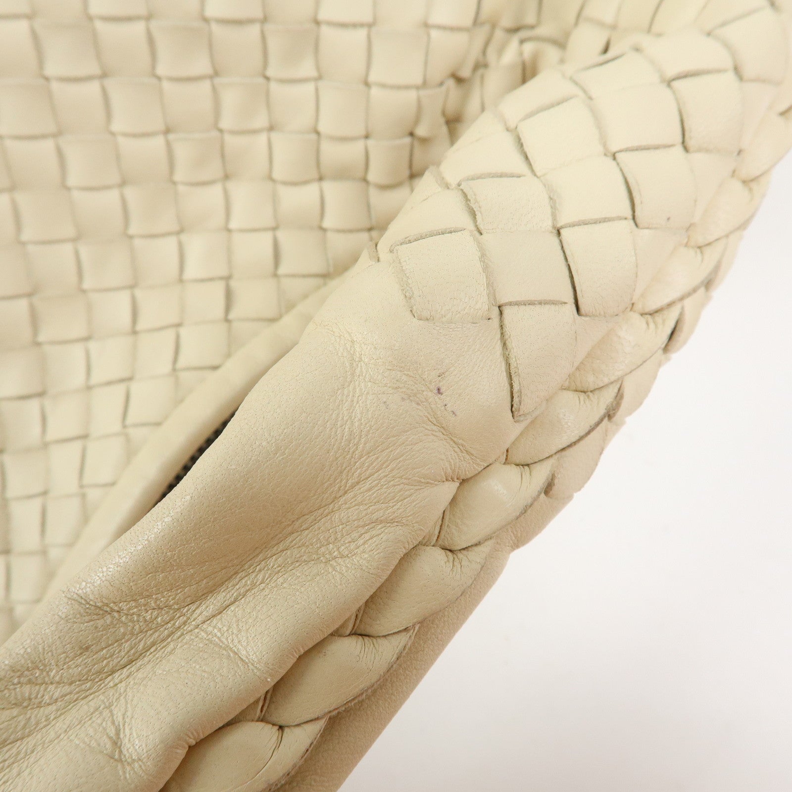 BOTTEGA VENETA Intrecciato Leather Hand Bag Ivory White