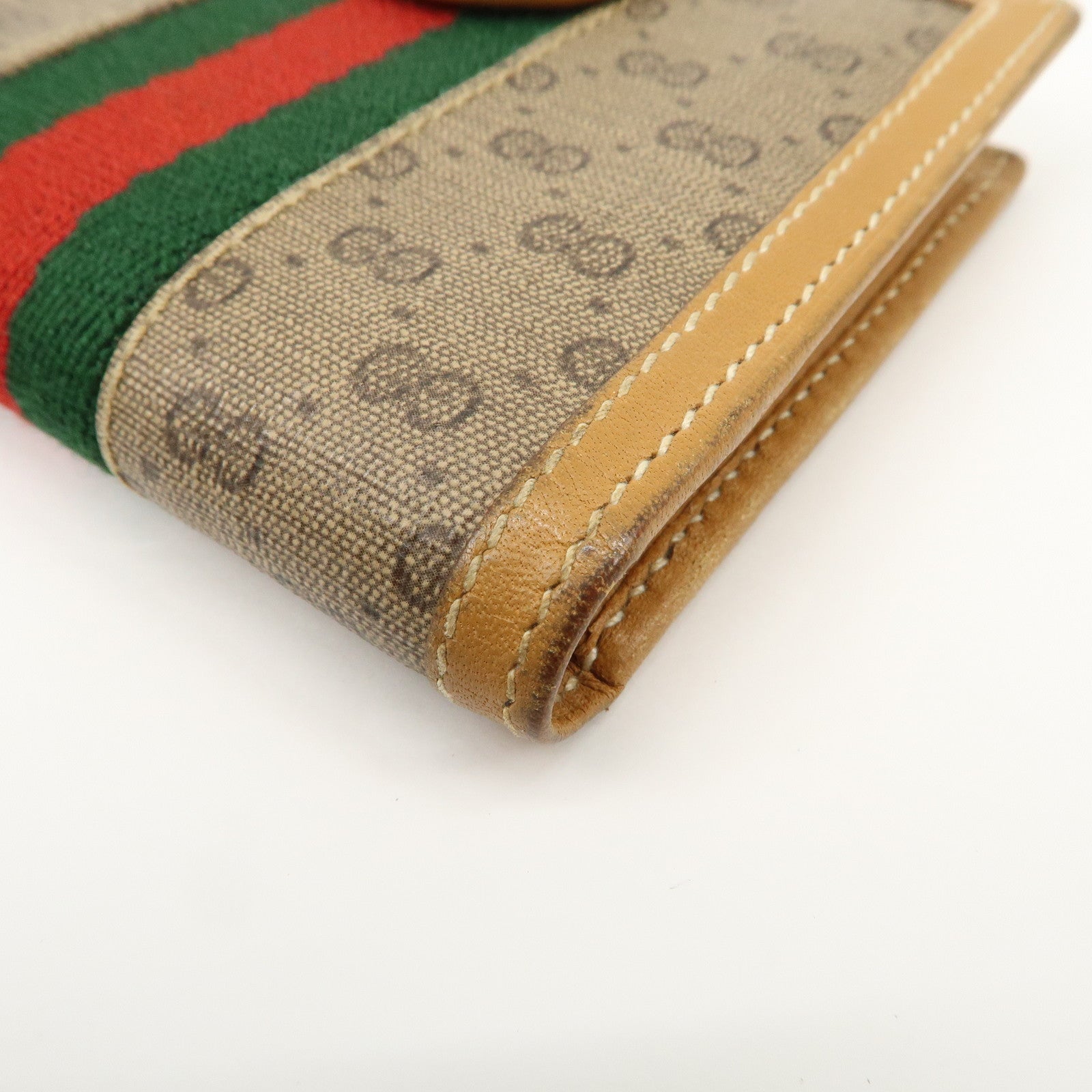 GUCCI Interlocking G GG Crystal Leather Bi-fold Wallet 035 904 0902