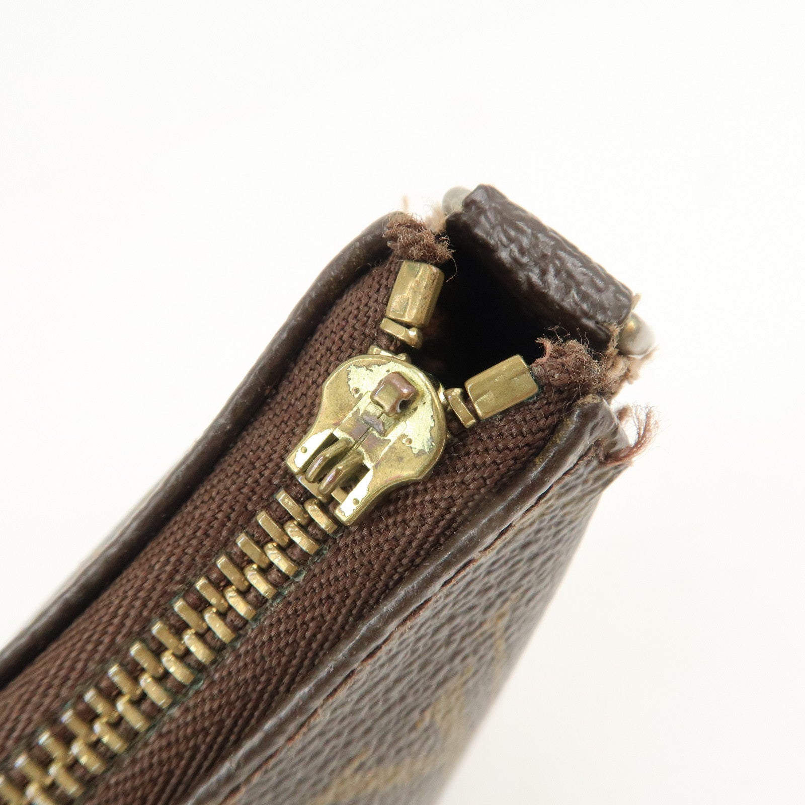 Louis Vuitton Monogram Panda Pochette Accessoires Pouch M51981