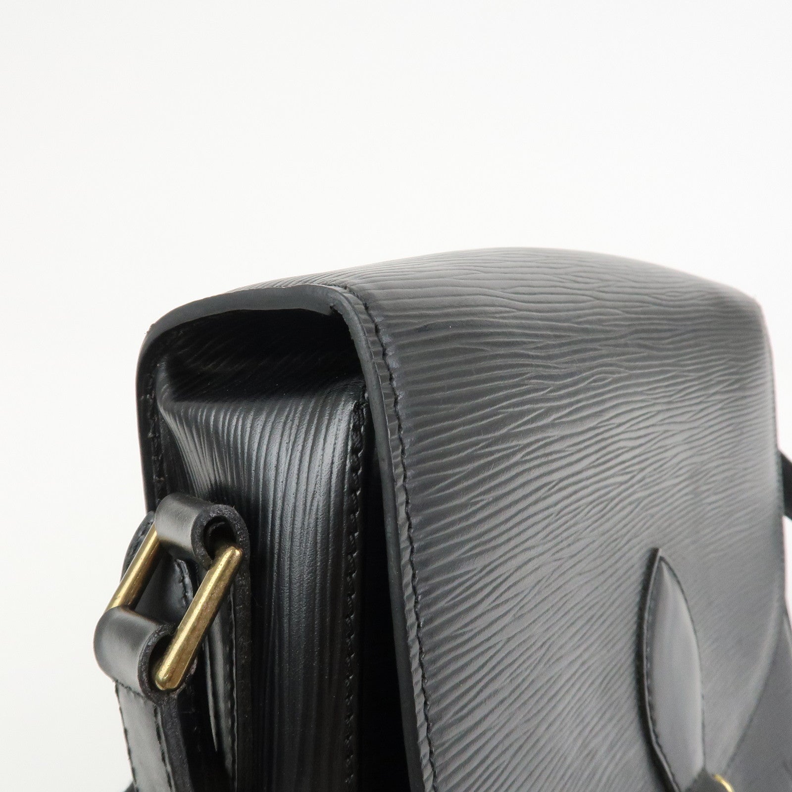 Louis Vuitton Epi Saint Cloud Shoulder Bag Black Noir M52192