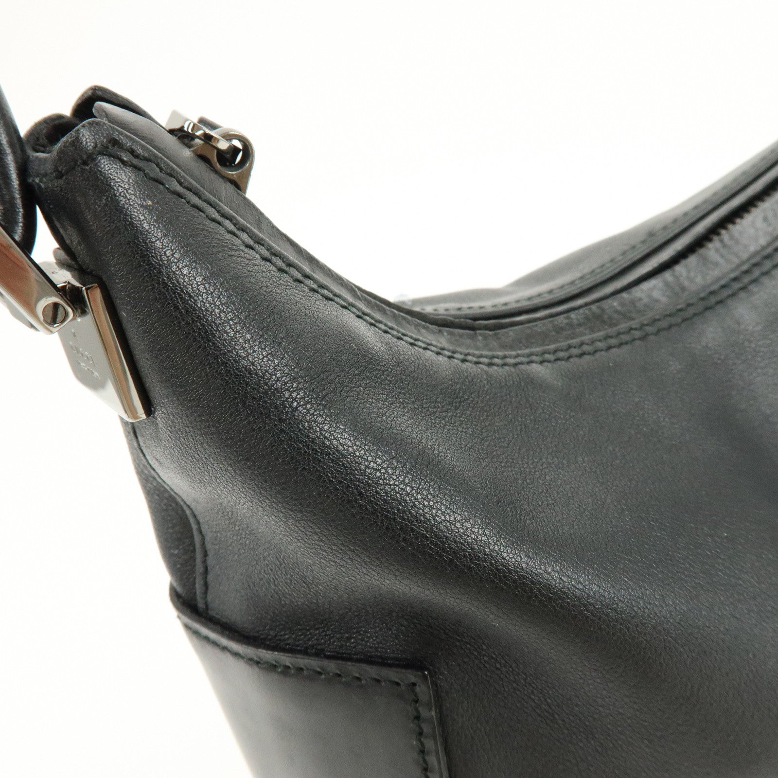 GUCCI Logo Leather Shoulder Bag Hand Bag Black 001.3766