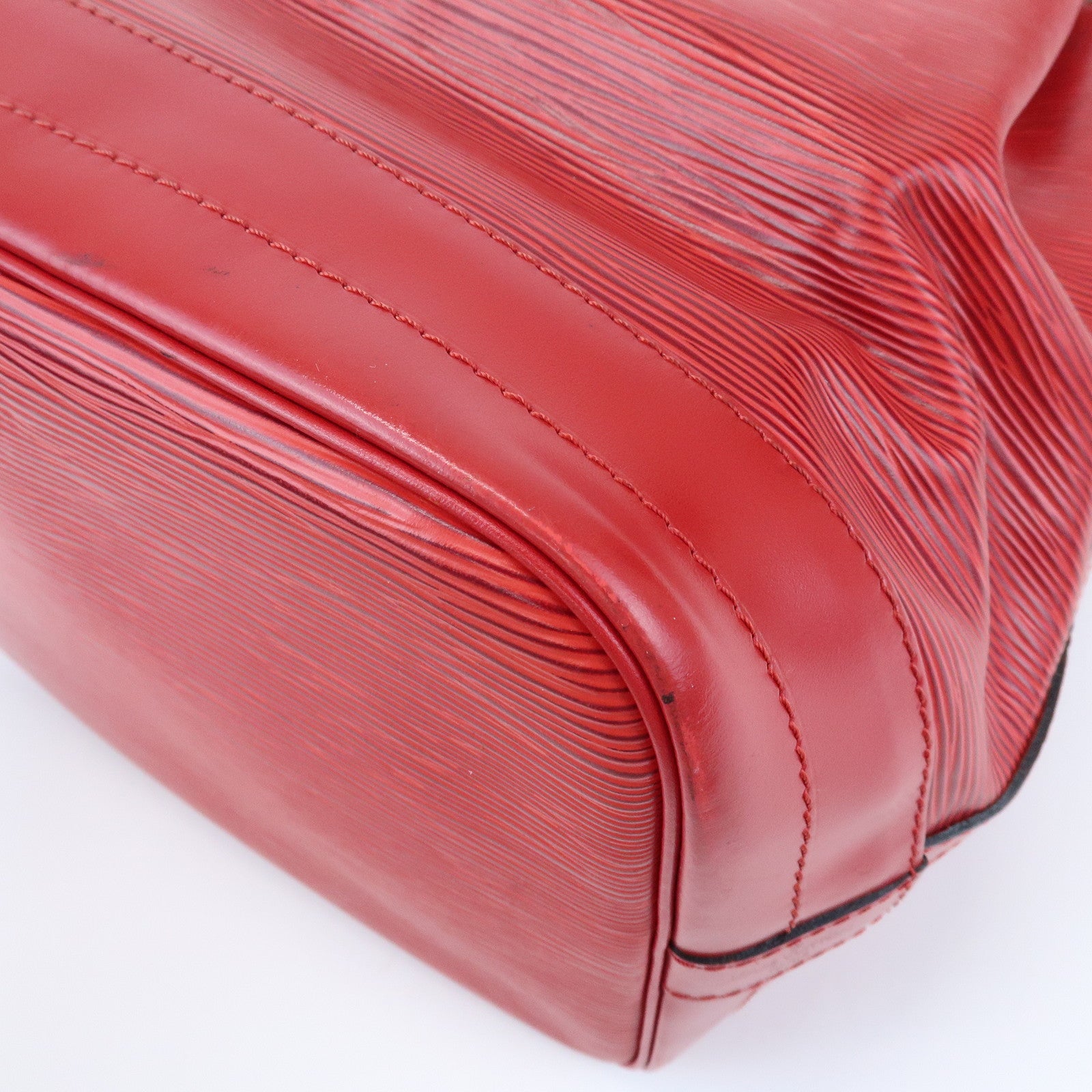 Louis Vuitton Epi Leather Noe Shoulder Bag Castilian Red M59007