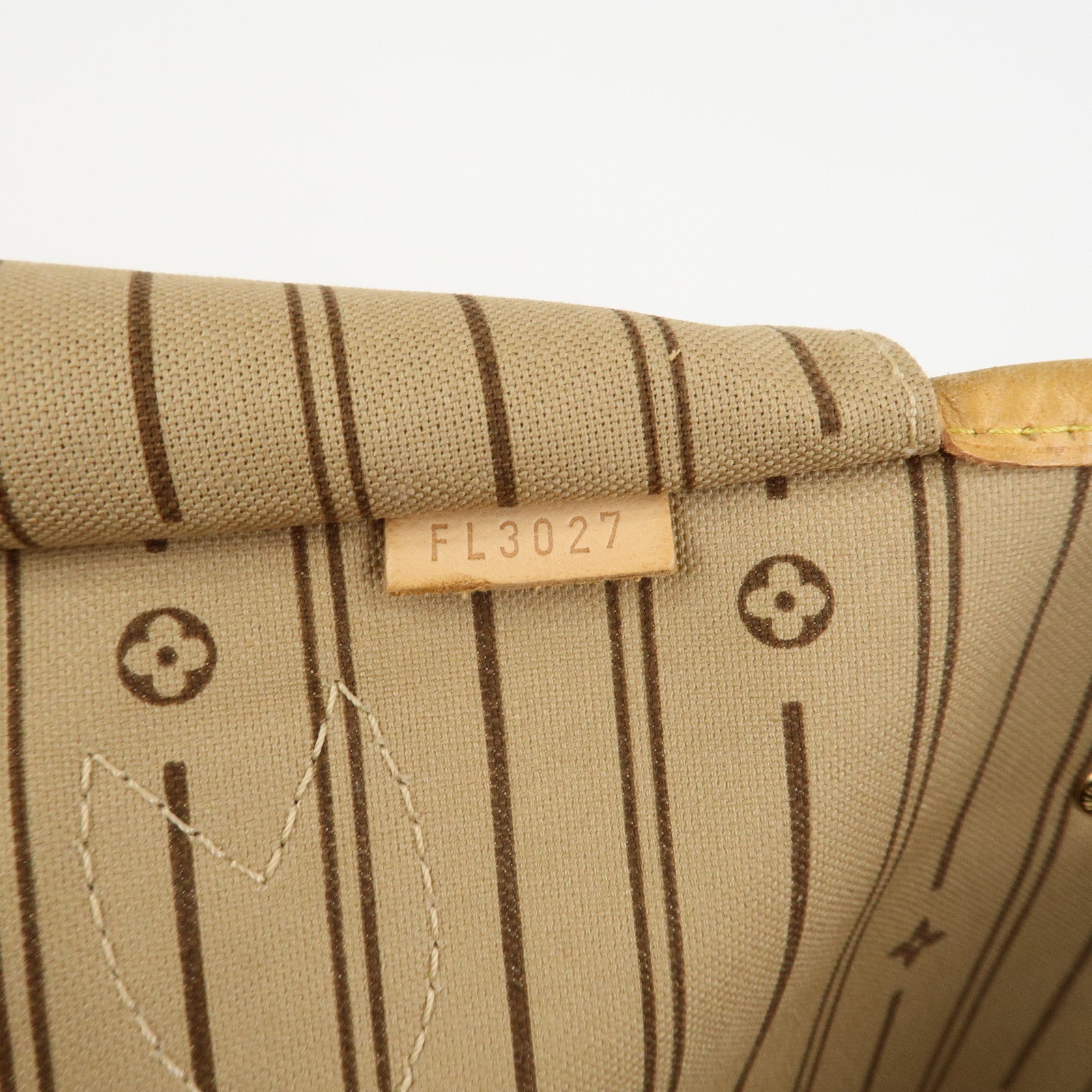 Louis Vuitton Monogram Neverfull GM Tote Bag Brown M40157